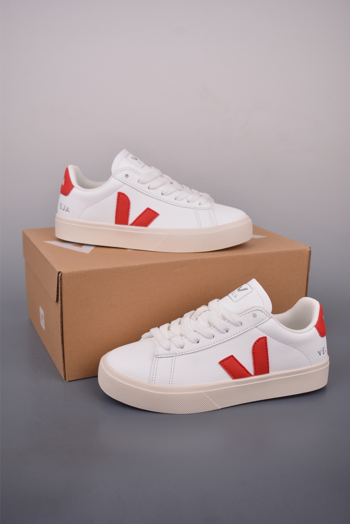 Veja Recife Leather Sneakers - Stylish, Comfortable, and Eco-Friendly Design 4 i1757068390130 469 0 3