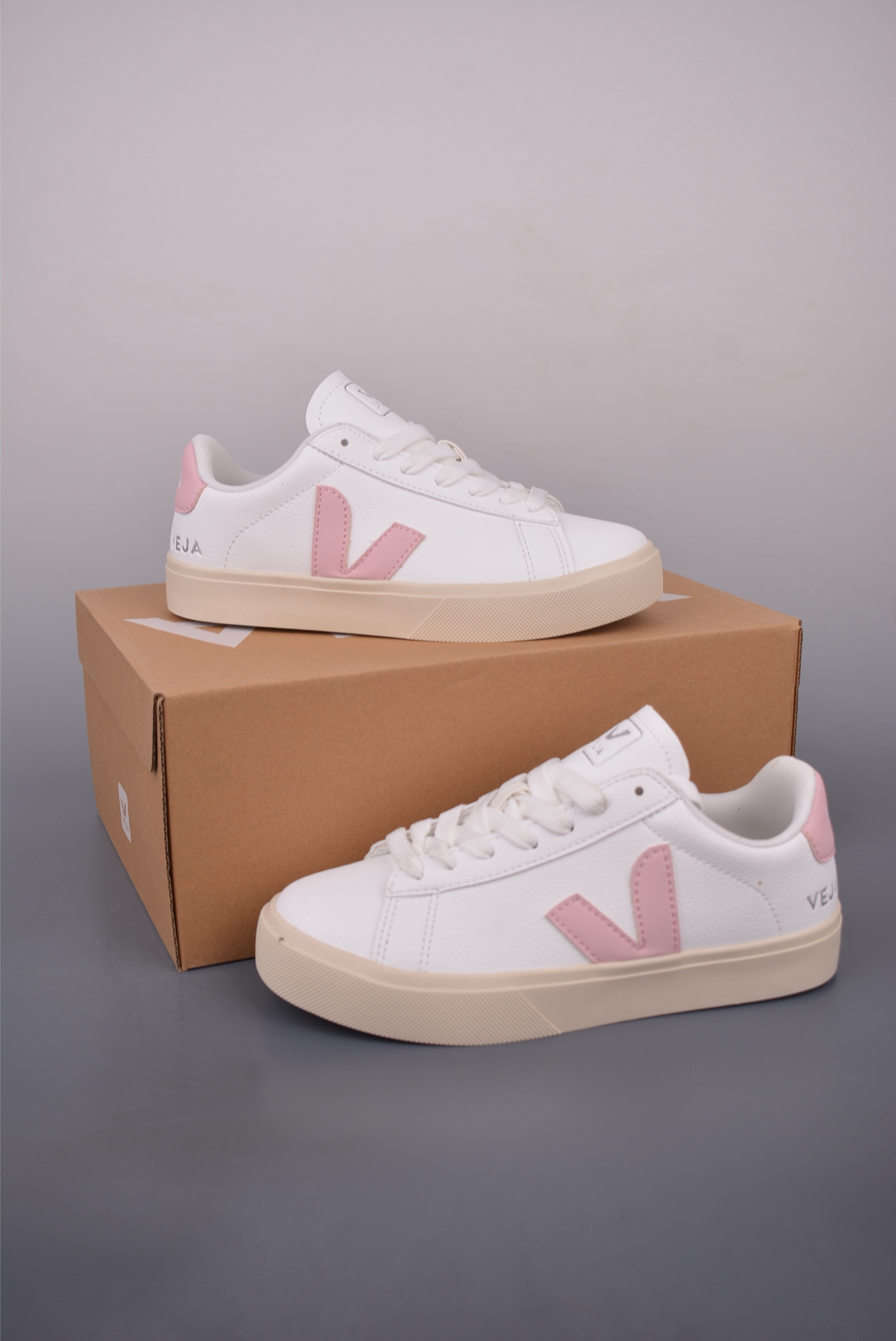 Veja Recife Leather Sneakers - Stylish, Comfortable, and Eco-Friendly Design 13 i1757068390132 912 0 12
