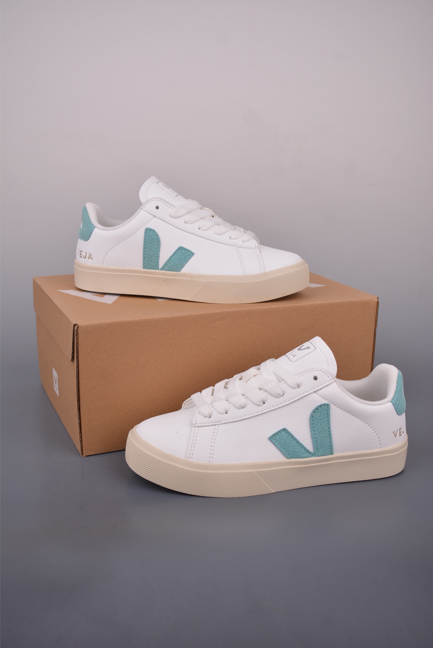 Veja Recife Leather Sneakers - Stylish, Comfortable, and Eco-Friendly Design 12 i1757068391122 7497 0 11