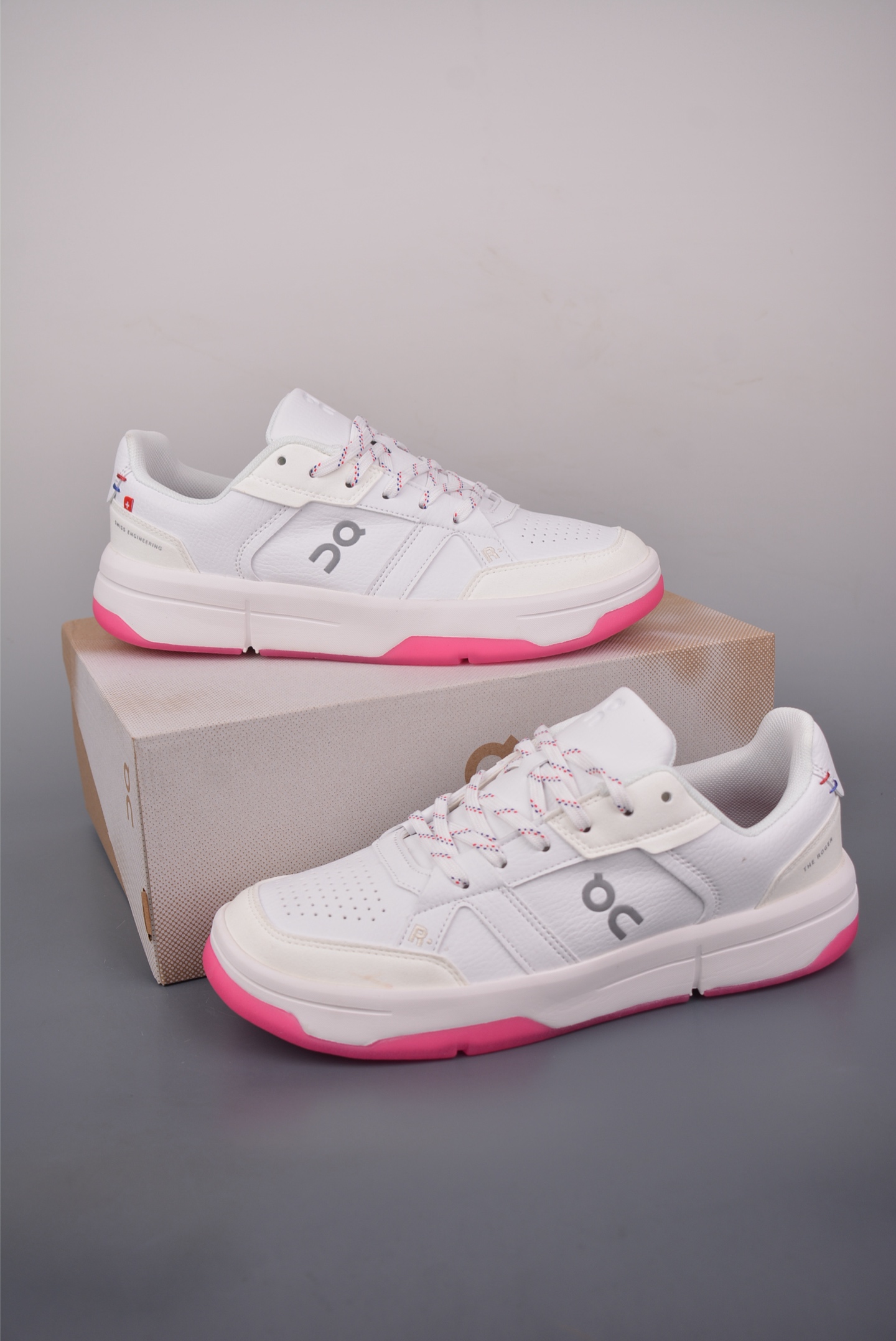 On The Roger Clubhouse White/Pink Women's Sneaker - Urban Exploration Ready 6 i1757116958835 1688 0 4