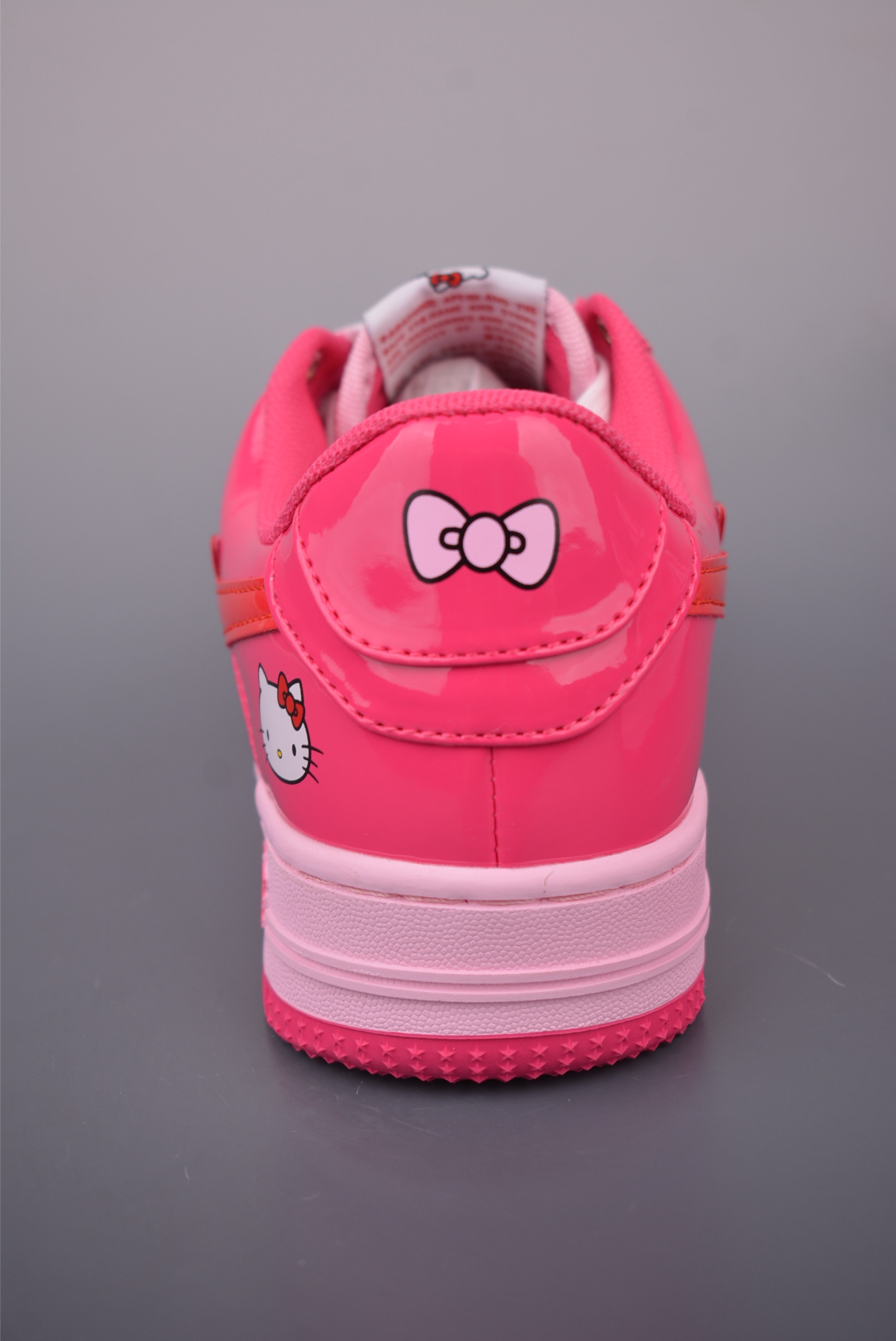 BAPE Bapesta Low 'Hello Kitty' Pink Classic Low-Top Sneakers 5 i1757117172477 1388 0 3