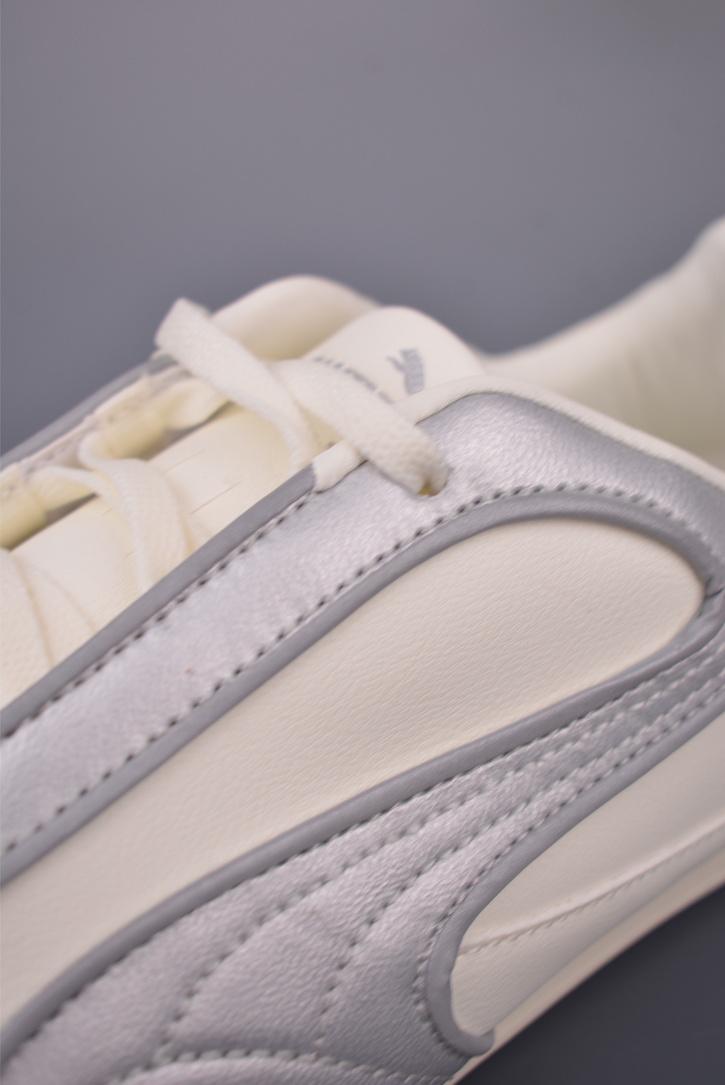 Puma Bella V2 Leather Low-Top Trainer Shoes - Classic Style, Ultimate Comfort 7 i1757117430362 6210 0 6