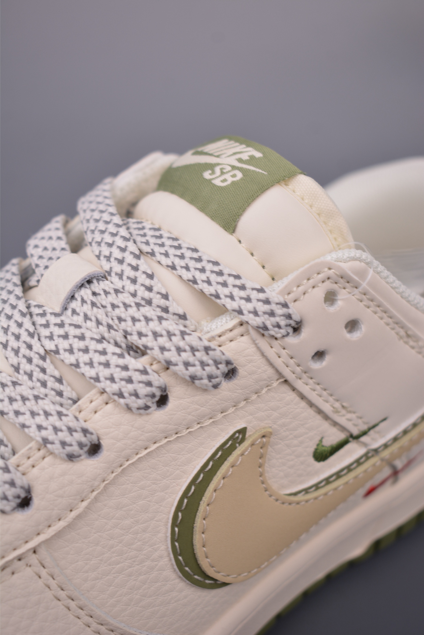 Nike SB Dunk Low Pro Premium Shoes - Cream/Green - HS2506 - All Sizes 8 i1757117770230 815 0 6