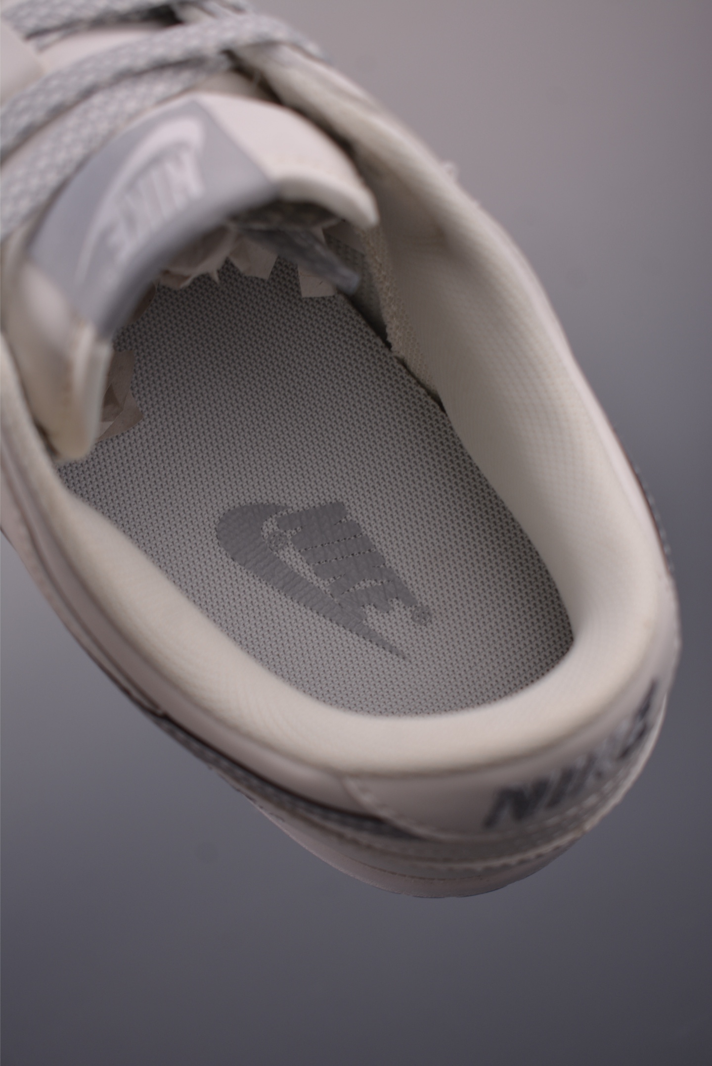Nike SB Dunk Low Stussy Premium Leather Sneakers, Limited Edition 9 i1757117898753 1917 0 8