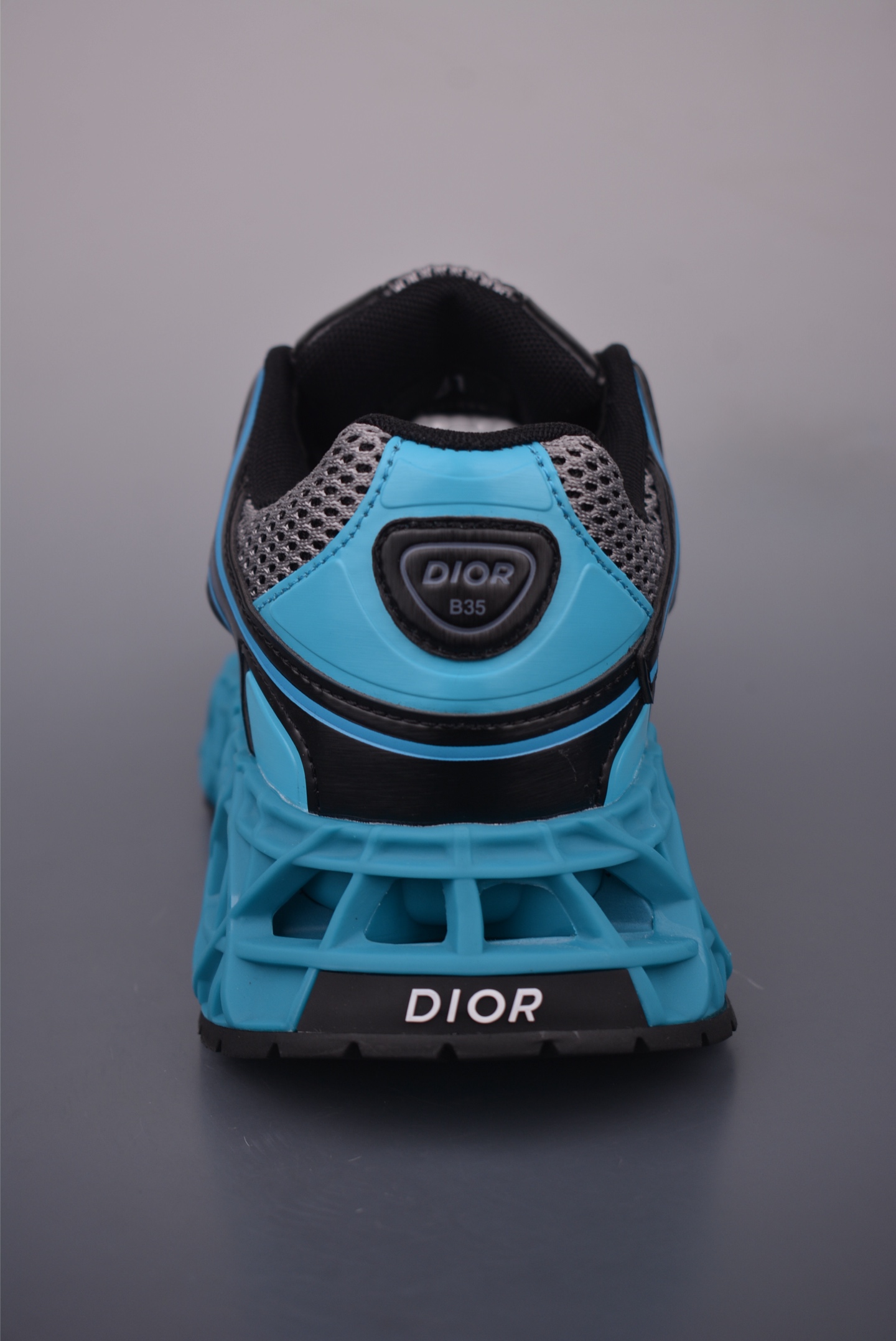 Dior B35 NXT Sneakers - Tech-Forward Design, Retro Aesthetic, Ultimate Comfort 4 i1757118213321 3834 0 3
