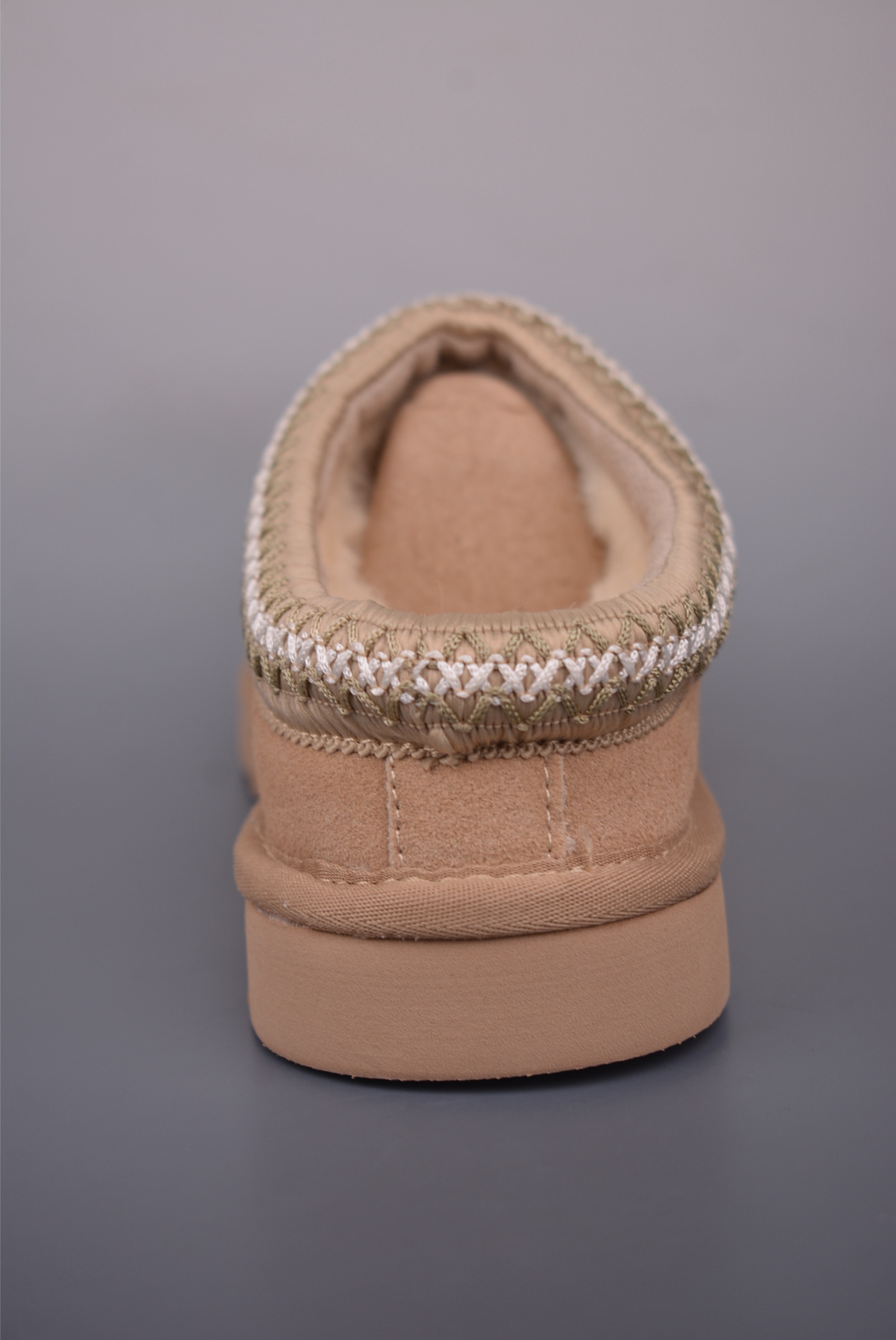 UGG Tasman Slipper: Cozy Warmth & Ethnic Style, Sizes 35-42. Step into Comfort! 4 i1757199034355 5566 0 3