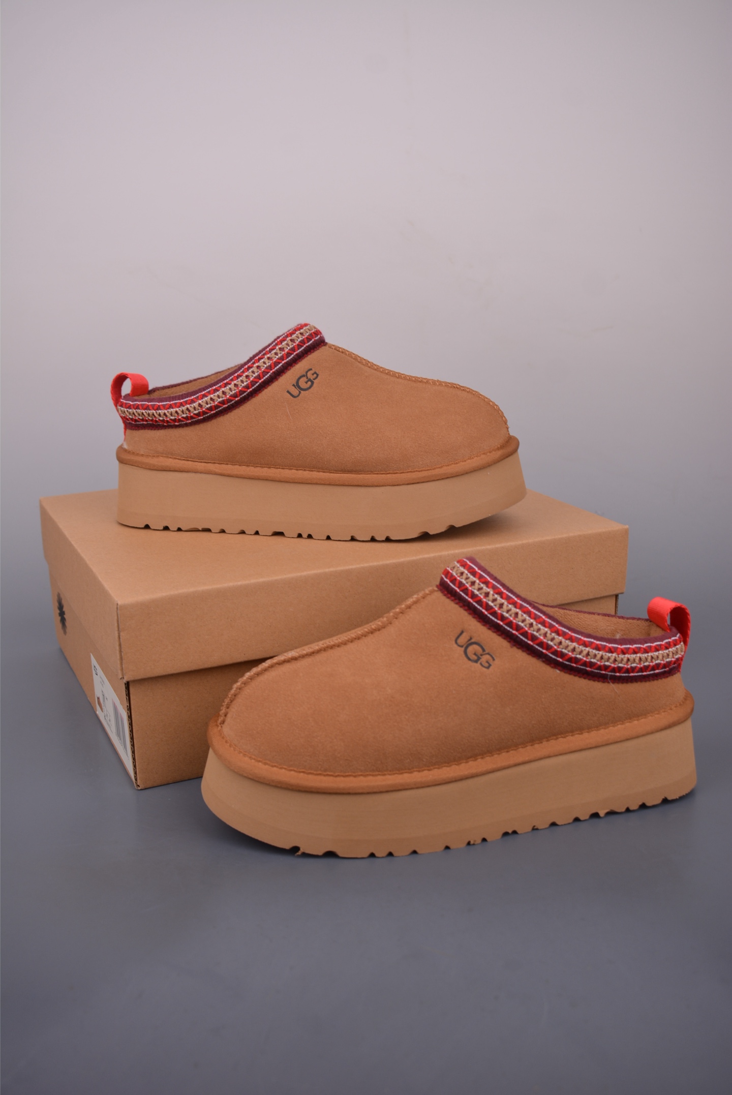 UGG Women's Tasman Max Clog Slipper Mule Shearling Platform Shoes 6 i1757199113586 4407 0 4