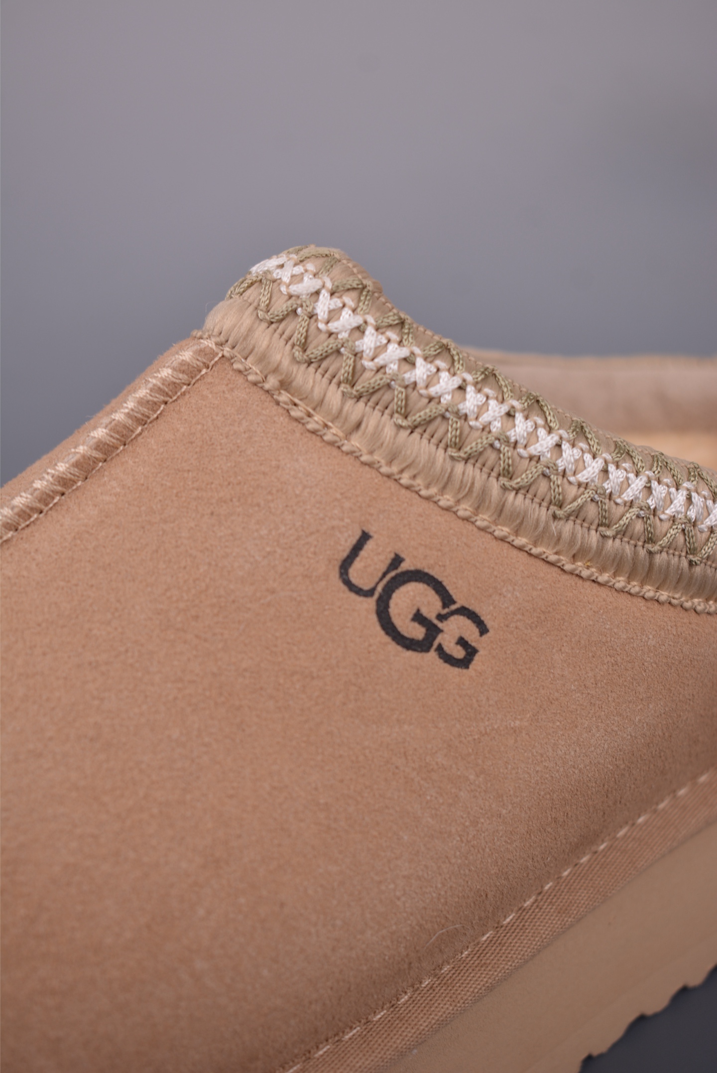 UGG Women's Tasman Luxe Shearling-Lined Suede Platform Clog, Chestnut 8 i1757199164284 1212 0 6