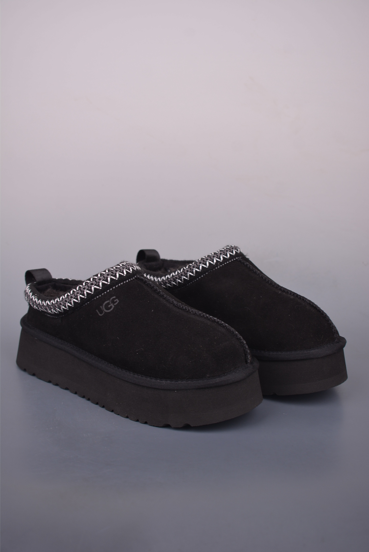 UGG Women's Tasman Platform Slipper: Warm, Cozy, and Stylish Mule 2 i1757199196124 7459 0 0