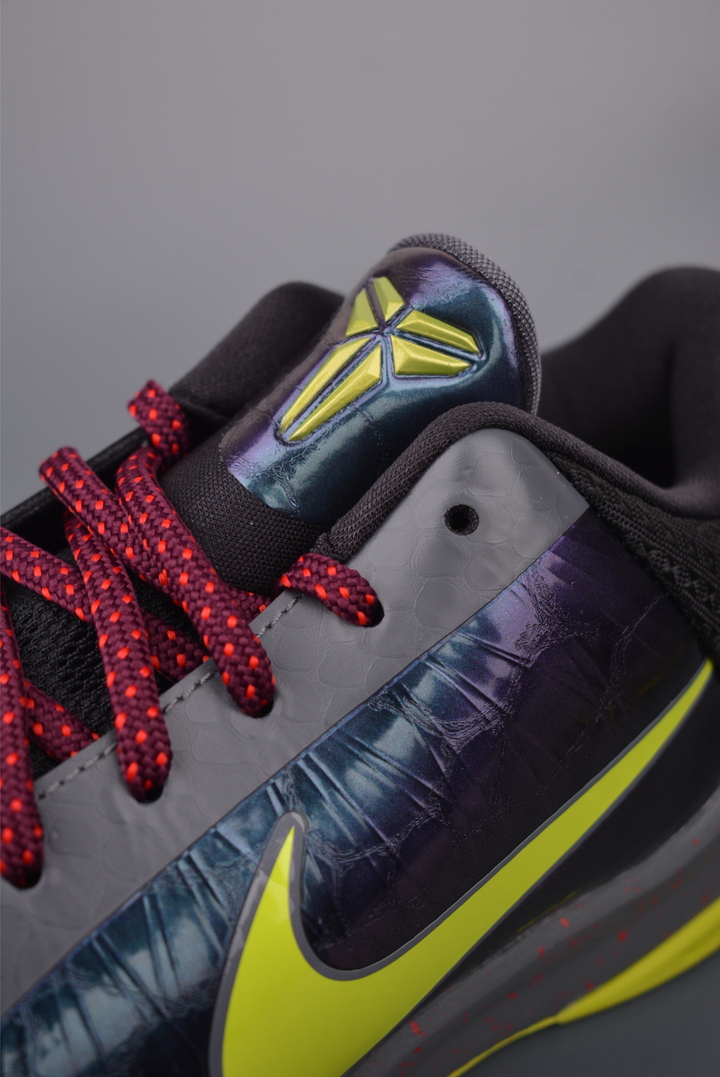 NK Zoom Kobe ZK5 "Bruce Lee" Basketball Shoes - Limited Edition 8 i1757199373375 3693 0 6