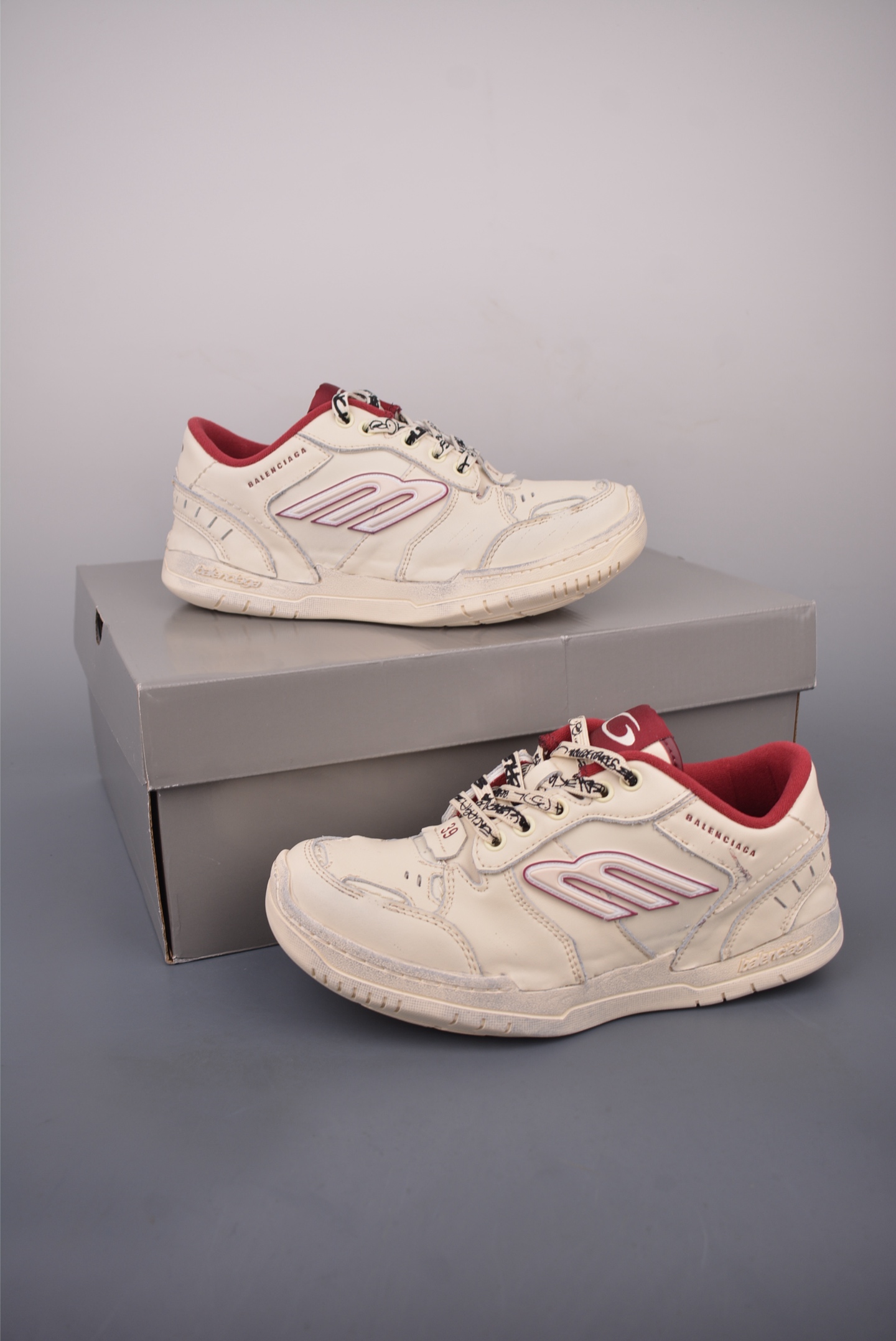 Balenciaga 16th Generation Sneakers with Original Details and Comfort 6 i1757199484036 9649 0 4