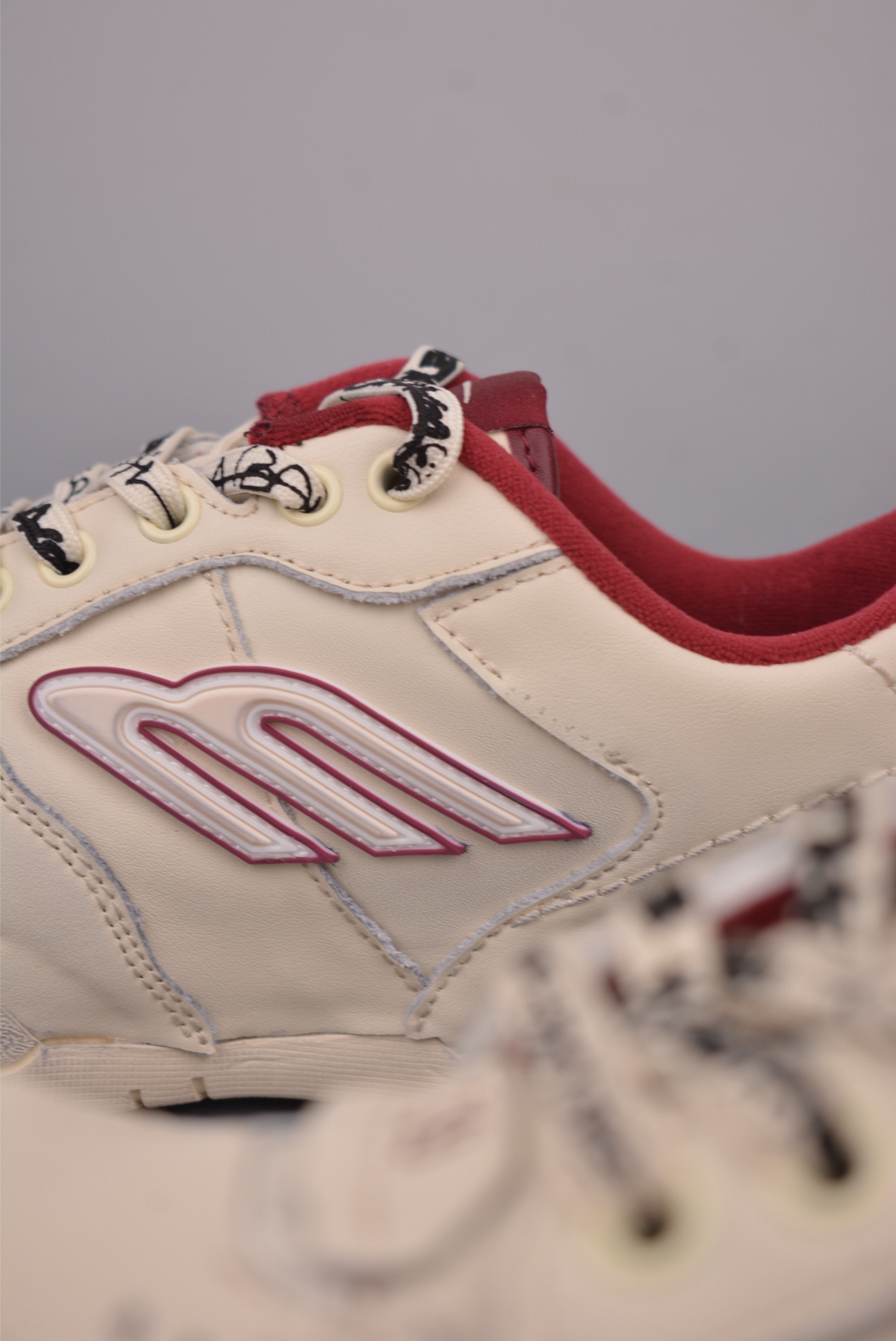 Balenciaga 16th Generation Sneakers with Original Details and Comfort 9 i1757199484082 1790 0 7