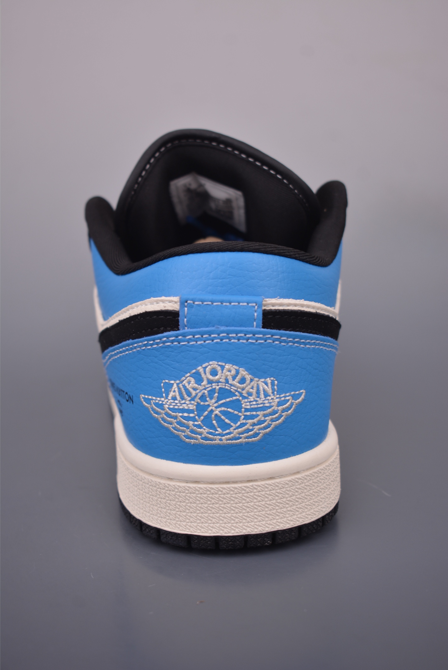 Nike Air Jordan 1 x Louis Vuitton Custom Sneakers - Premium Quality & Style 5 i1757201247550 633 0 3