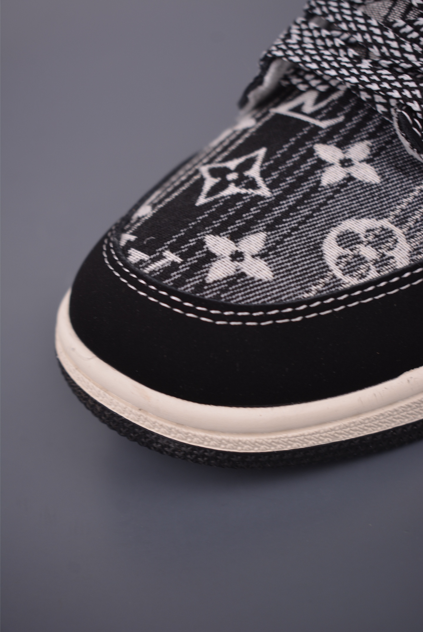 260 Fragment x Travis Scott x LV Air Jordan 1 Low 三方联名倒钩 XS202-063-Chinese UA Cheap High Quatity Brand Clothes Bags handbags Sneakers wholesale wholesaler seller from China Factory suppliers Fashion Clothing Shoes best Quality Beautiful Price 260 Fragment x Travis Scott x LV Air Jordan 1 Low 三方联名倒钩 XS202-063