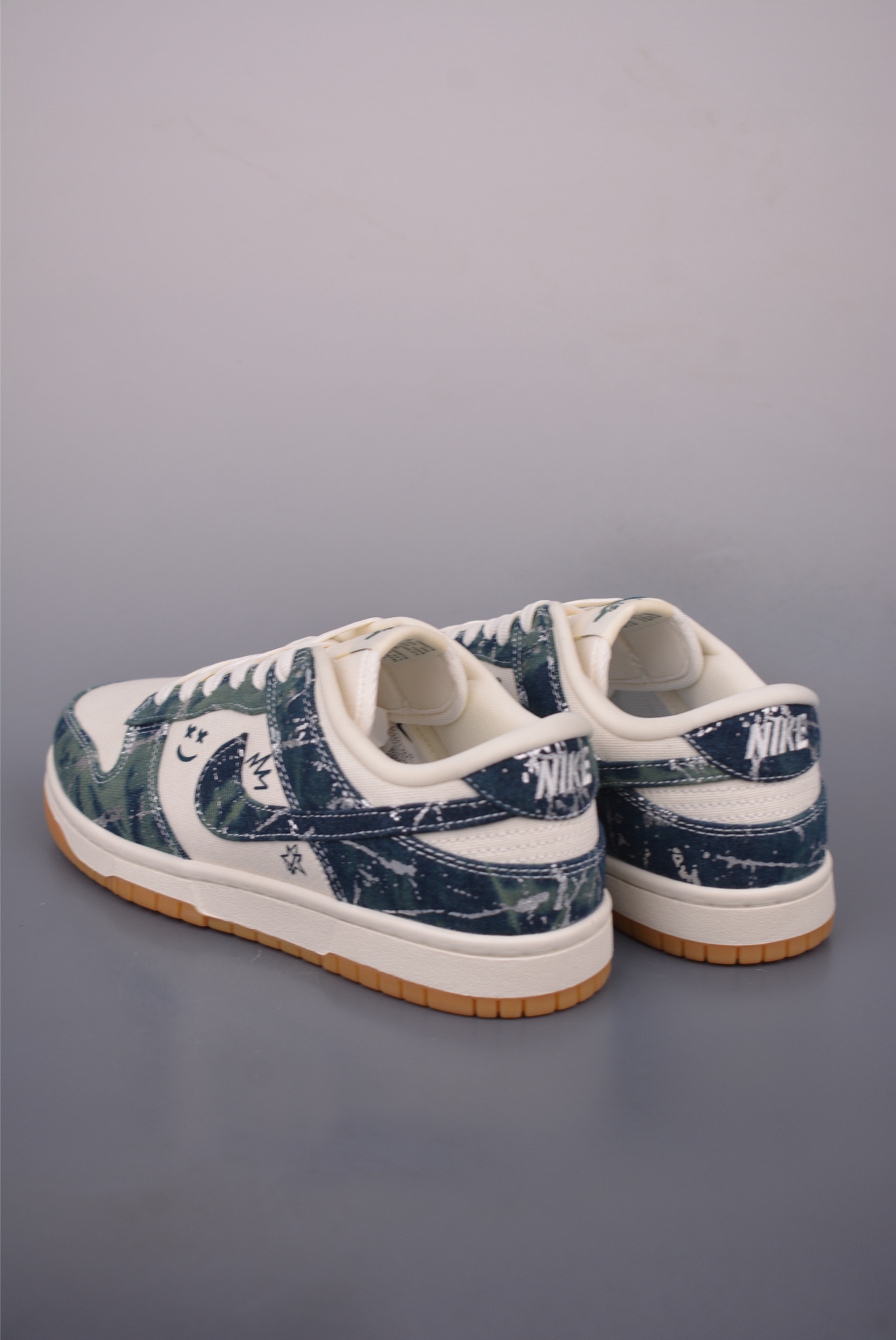 Nike SB Dunk Low 'Green Woven' Premium Sneakers - Original Materials 3 i1757201437705 9597 0 1