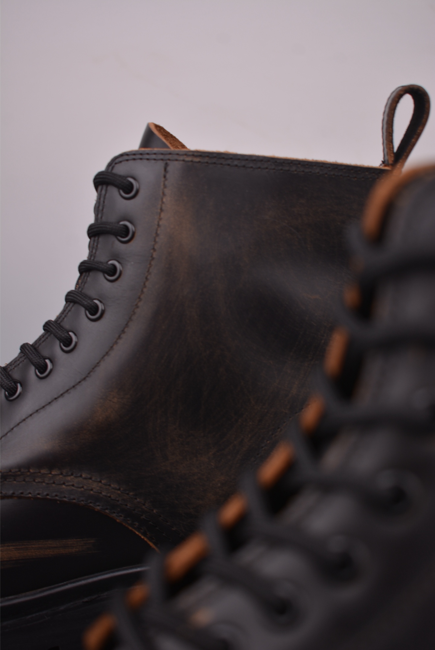 Balenciaga Distressed Leather Ankle Boots Lace-up Casual Platform Shoes 9 i1757276916645 711 0 7