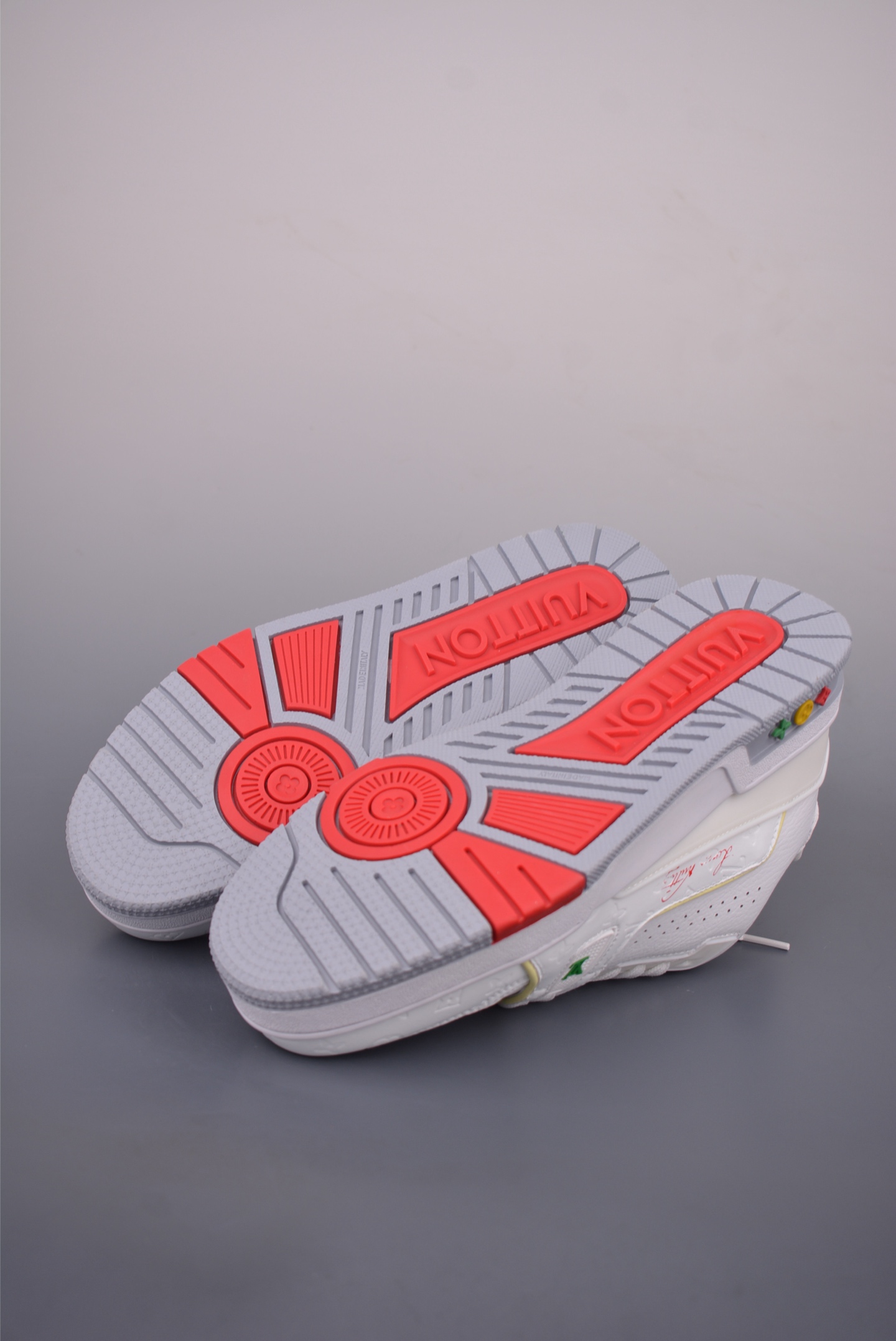 Louis Vuitton Trainer Sneaker: Italian Leather, Limited Edition, Pristine 4 i1757281875643 9231 0 2