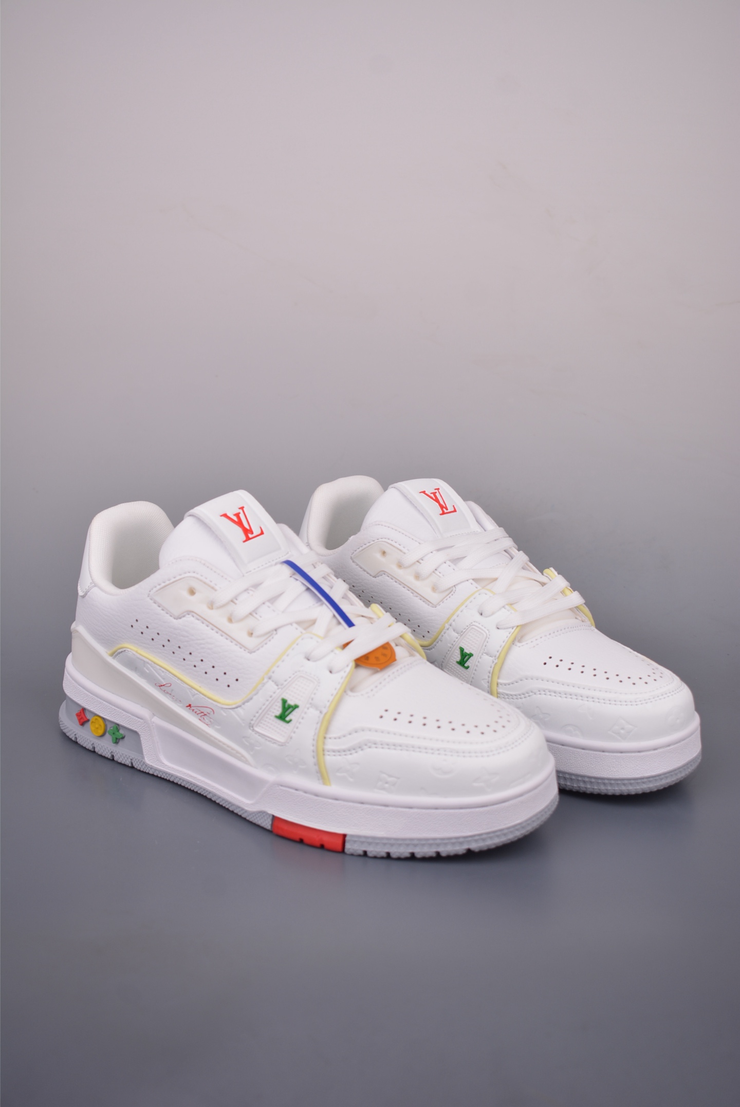 Louis Vuitton Trainer Sneaker: Italian Leather, Limited Edition, Pristine 2 i1757281877298 8177 0 0