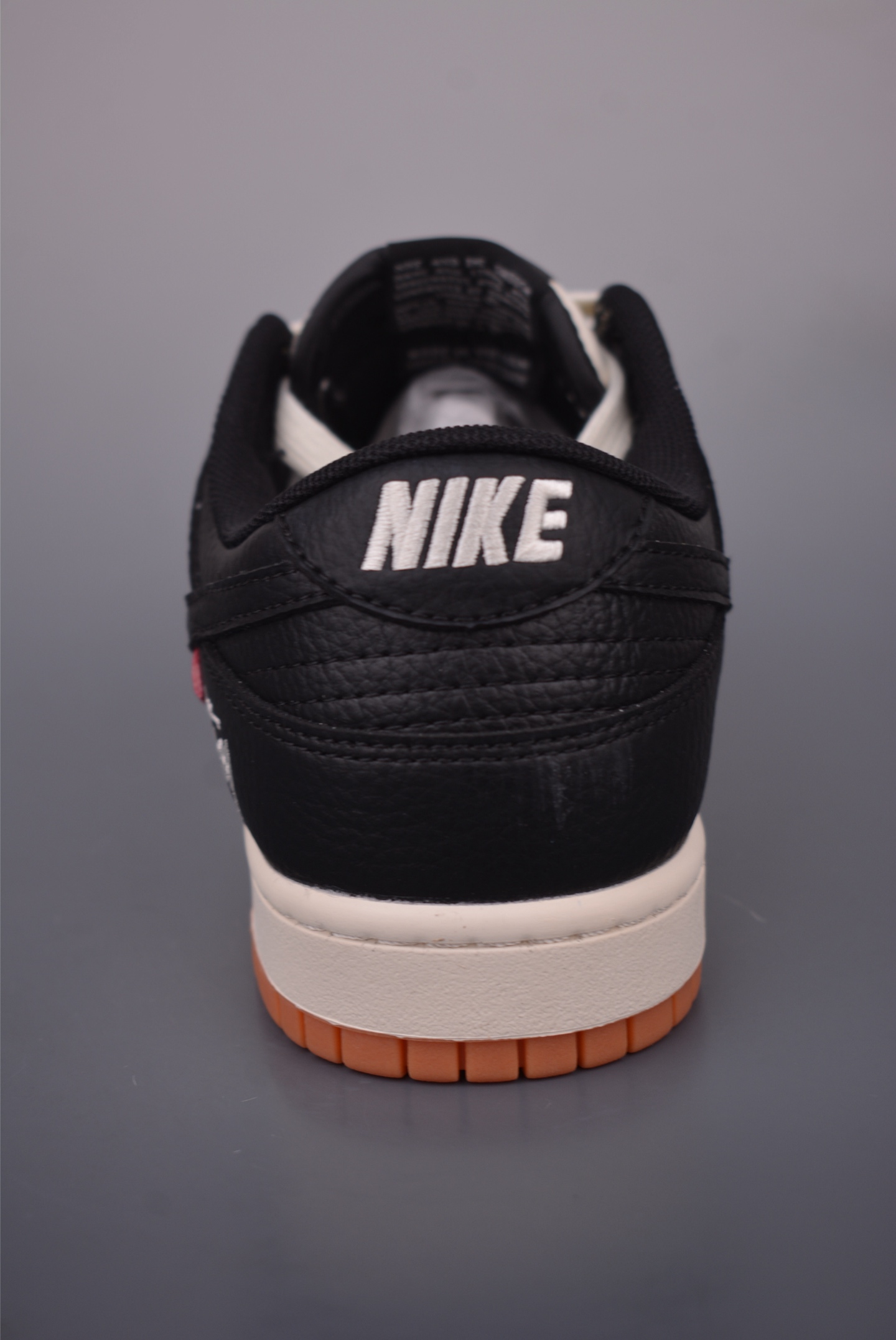 Nike SB Dunk Low Stussy Collab Premium Leather Sneakers - Limited Edition 4 i1757282655845 2363 0 3