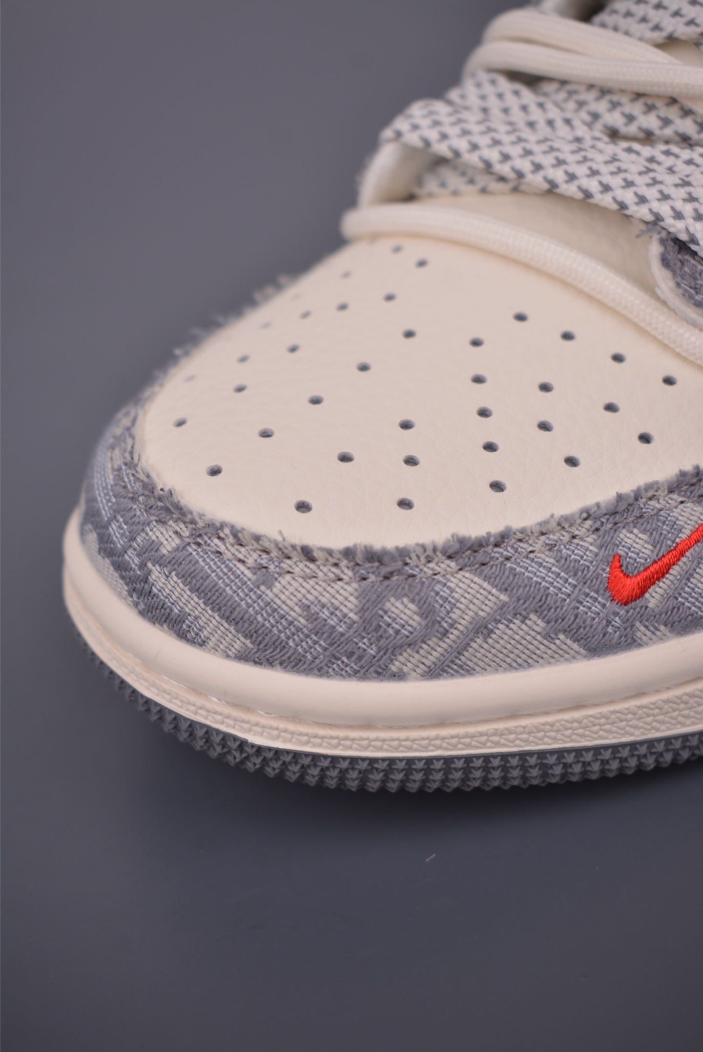 Fragment x Travis Scott x Dior Low Sneakers, Designer Collaboration Shoes 6 i1757282696532 9413 0 5