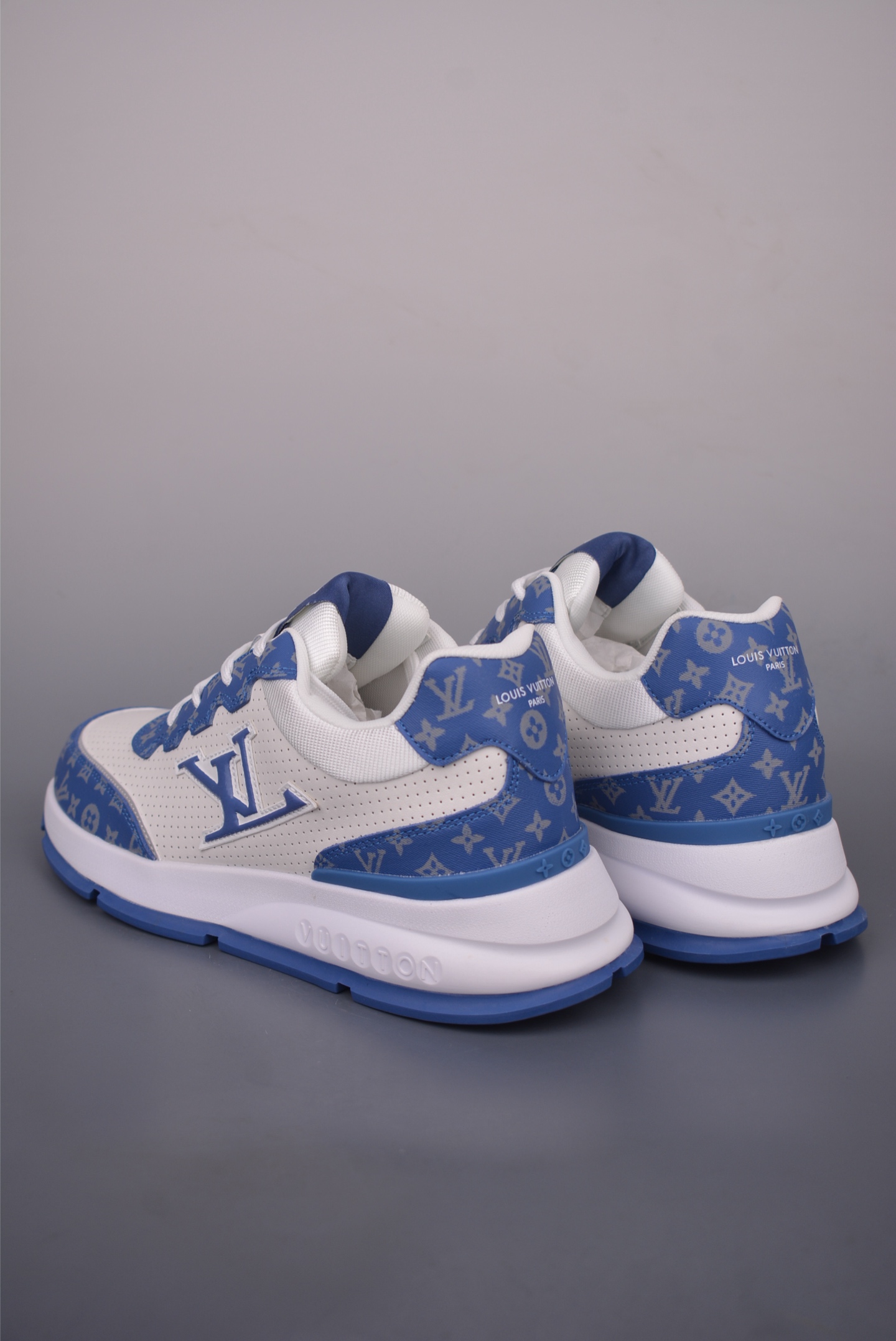 Louis Vuitton Trainer Sneaker Low White/Blue Leather, Size 41-45 2 i1757282842697 41 0 1