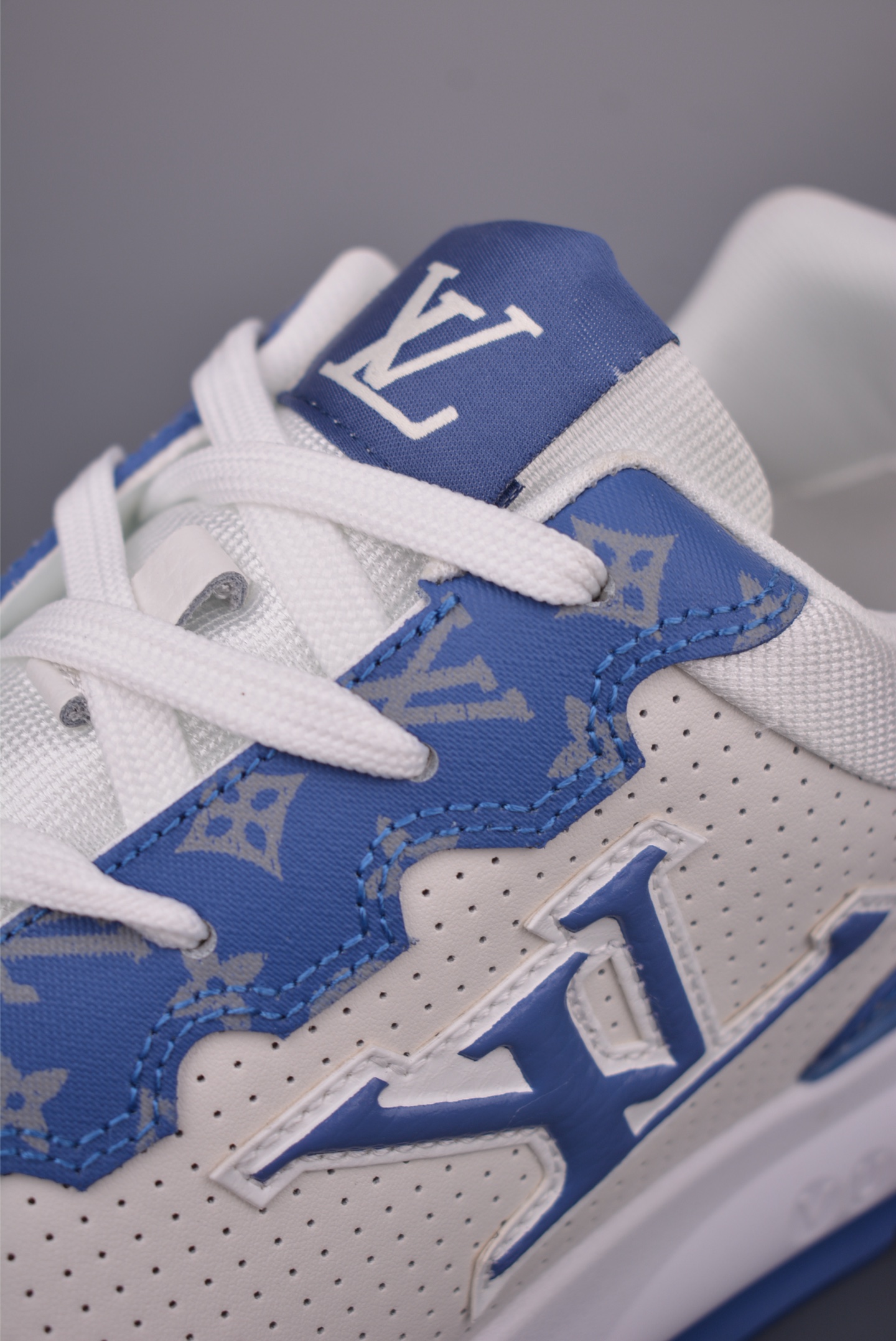 Louis Vuitton Trainer Sneaker Low White/Blue Leather, Size 41-45 7 i1757282842822 2588 0 6