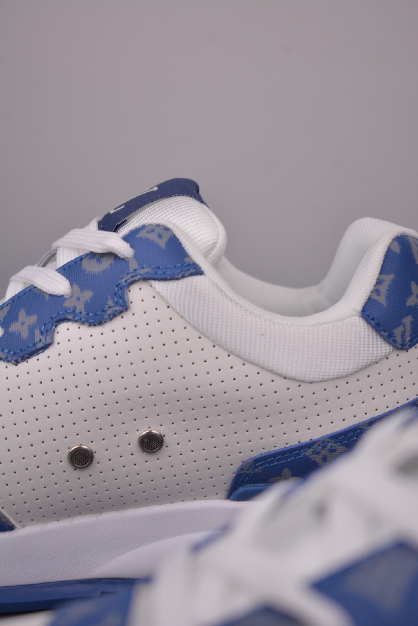 Louis Vuitton Trainer Sneaker Low White/Blue Leather, Size 41-45 8 i1757282842887 6541 0 7