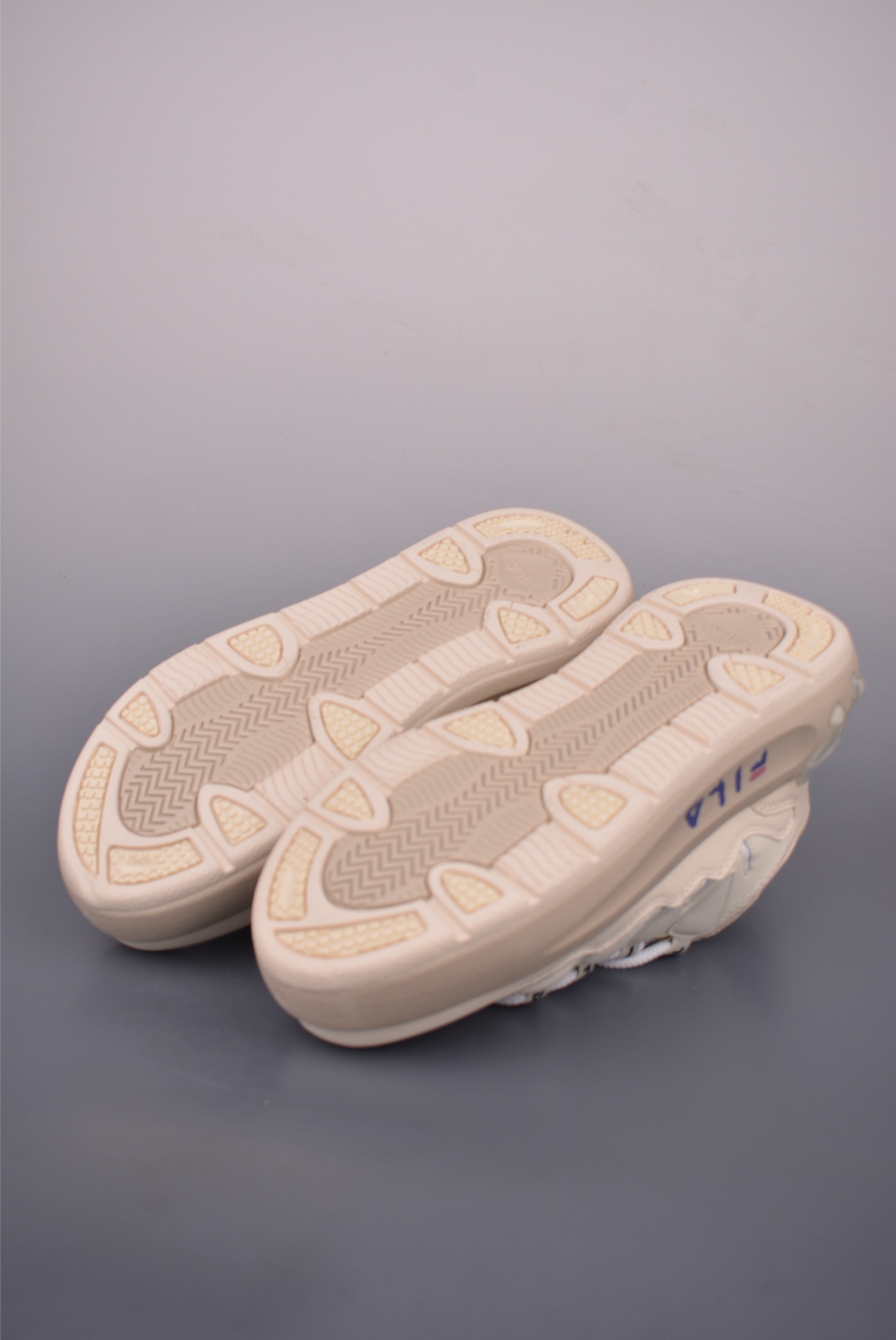 Fila Fusion Chunky Sneakers - Fashionable & Comfortable Athletic Shoes 3 i1757282914756 6121 0 2