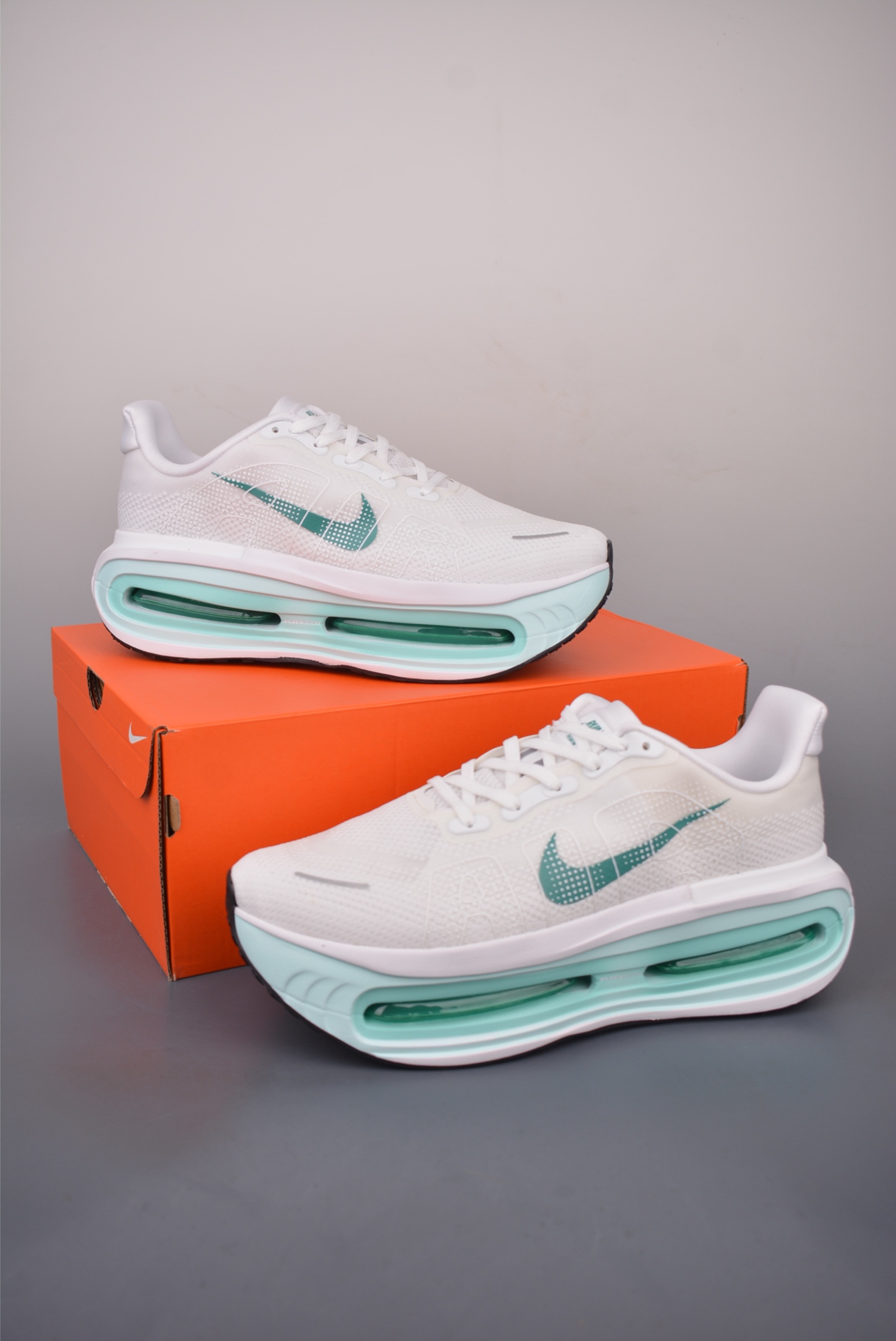 Nike Vomero Running Shoes - Premium Air Cushion, Comfort, and Durability 5 i1757377975874 5315 0 4