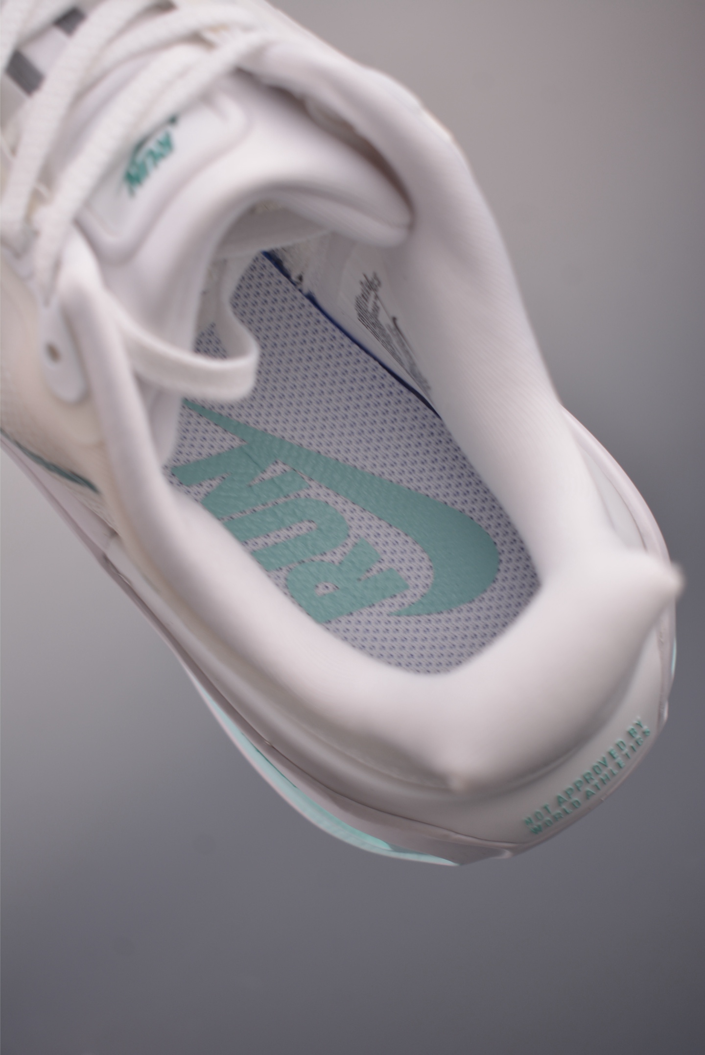 Nike Vomero Running Shoes - Premium Air Cushion, Comfort, and Durability 9 i1757377981437 139 0 8