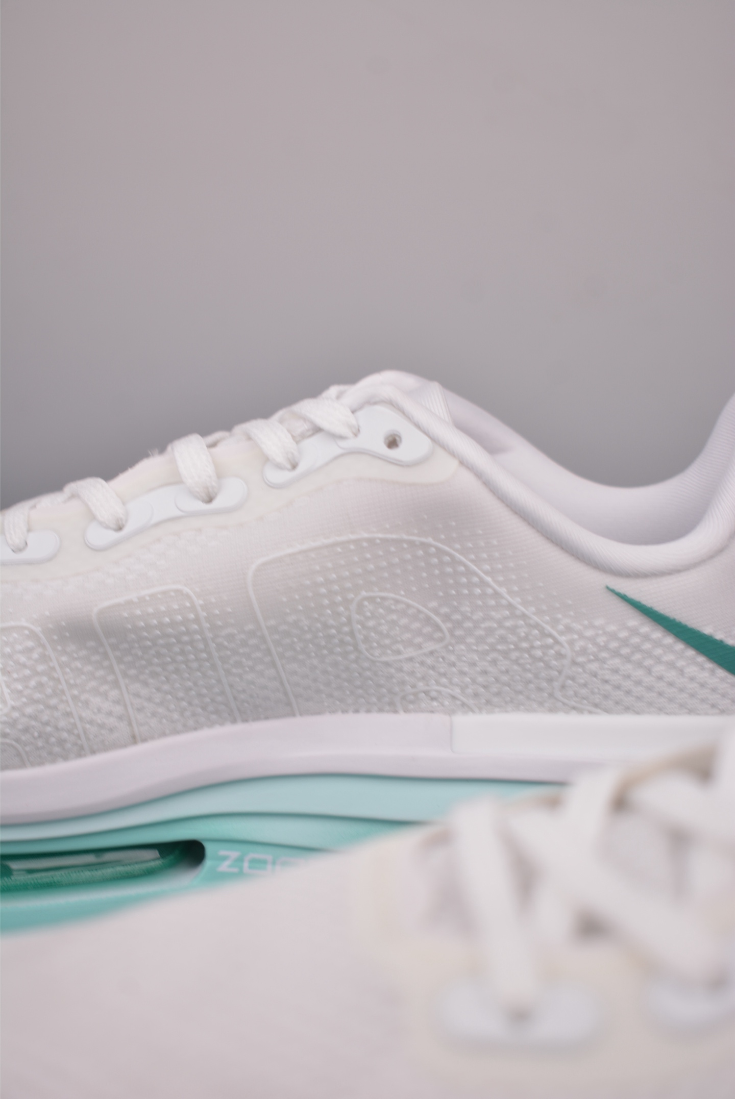 Nike Vomero Running Shoes - Premium Air Cushion, Comfort, and Durability 8 i1757377981447 5052 0 7