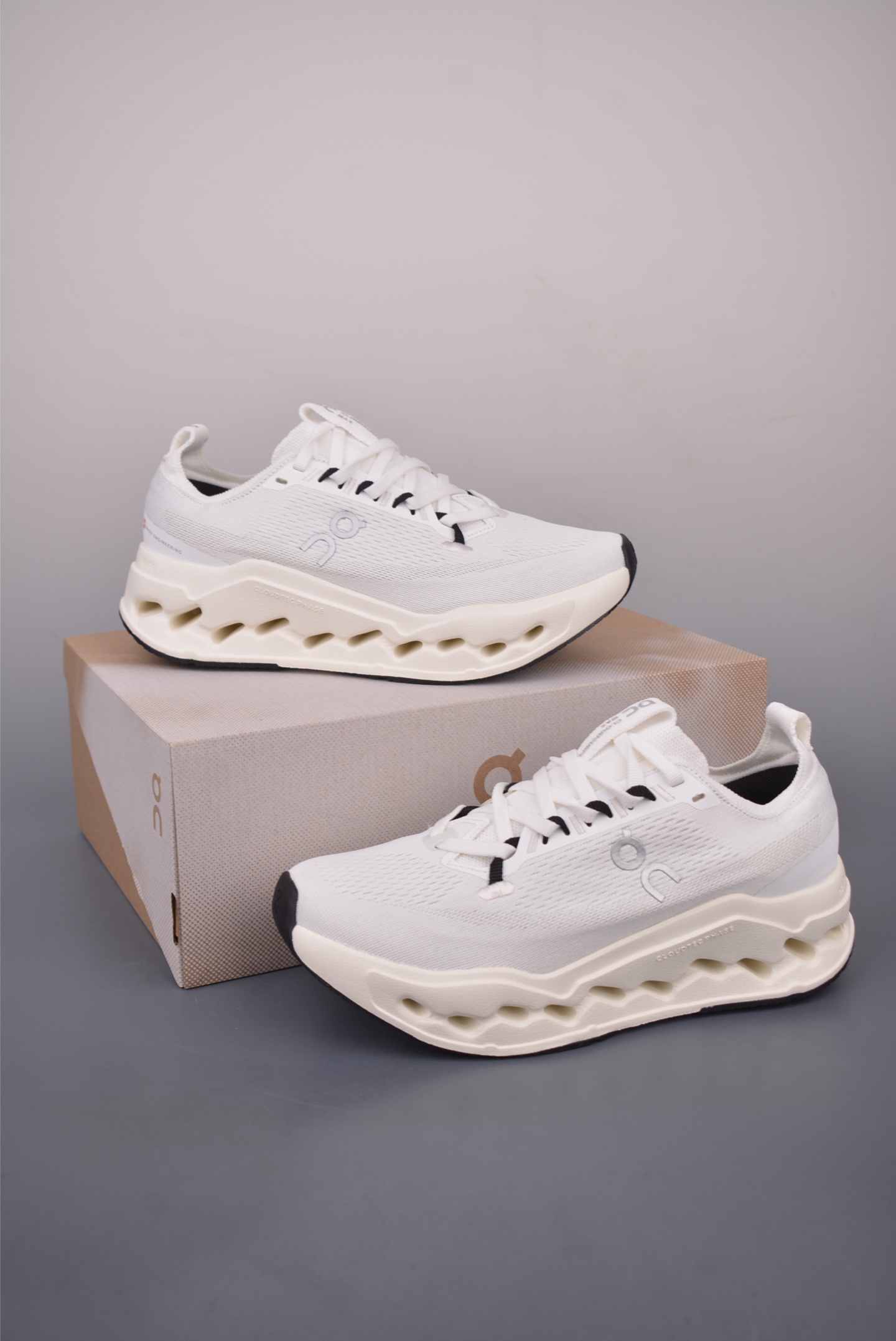 On Cloudsurfer Max Running Shoes - Outdoor Street Style - White - Size 36-45 6 i1757378030253 274 0 4