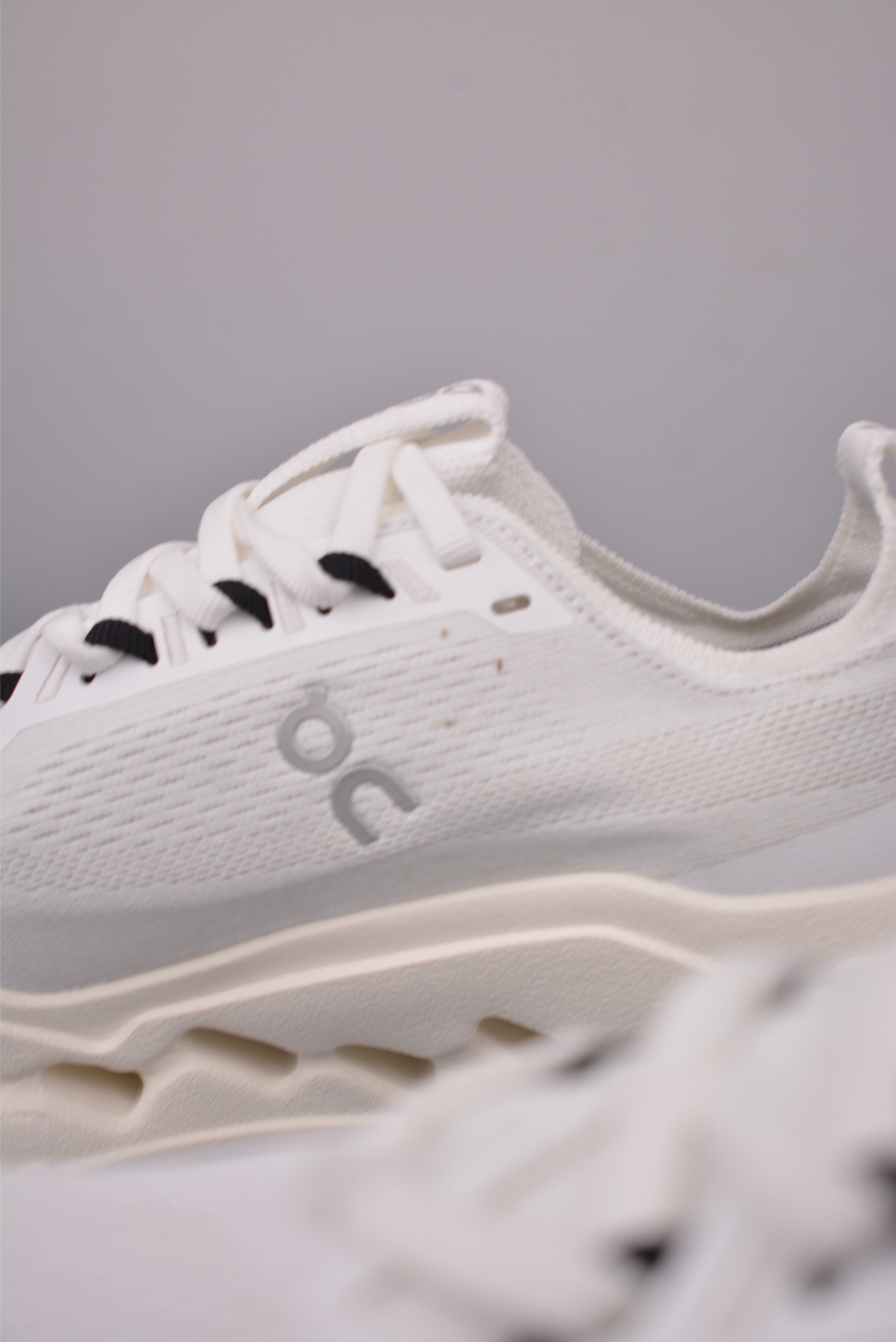 On Cloudsurfer Max Running Shoes - Outdoor Street Style - White - Size 36-45 9 i1757378030466 3620 0 7