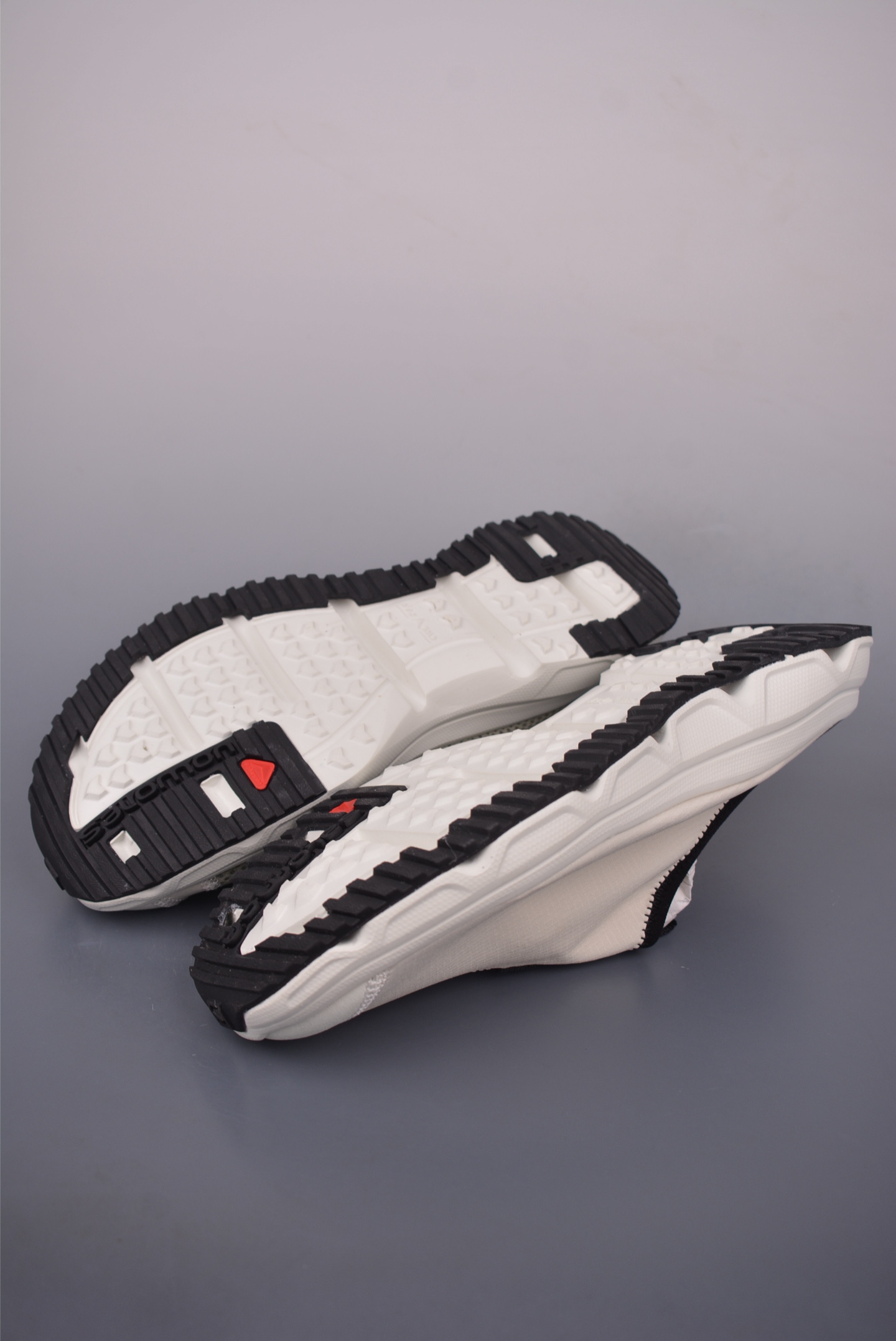 Salomon RX Slide 3.0: Lightweight, Breathable, Anti-Slip Clogs for Summer Comfort 4 i1757378492707 3359 0 2