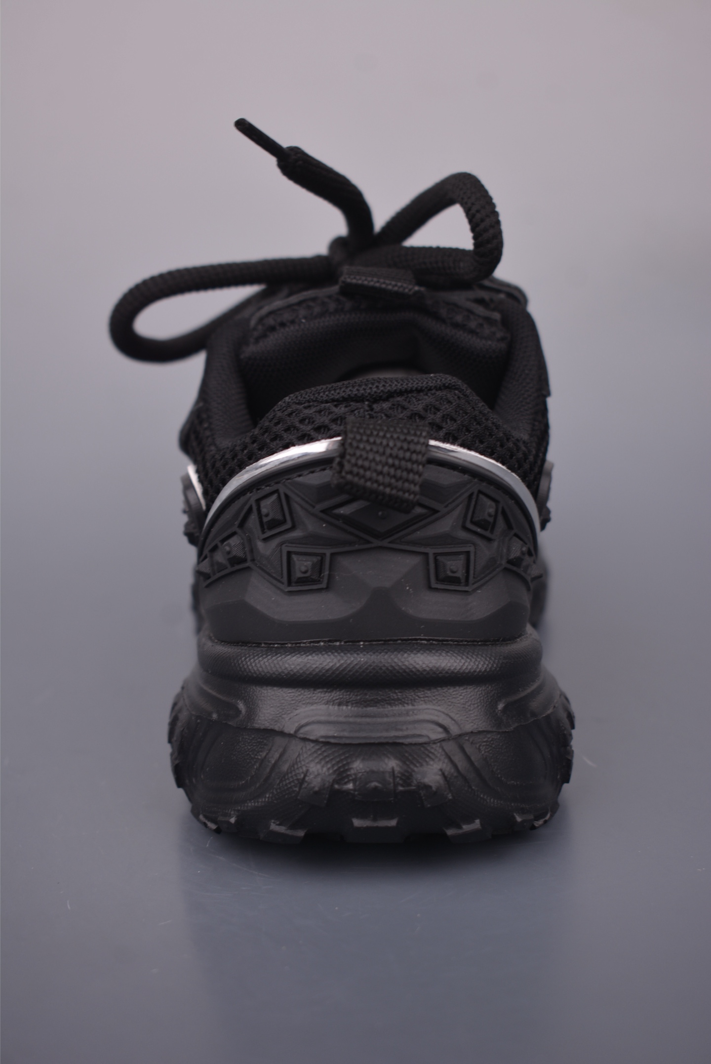 Balenciaga Kids' Black Runner Sneakers Comfortable and Durable for Everyday Wear 5 i1757378917233 8964 0 3