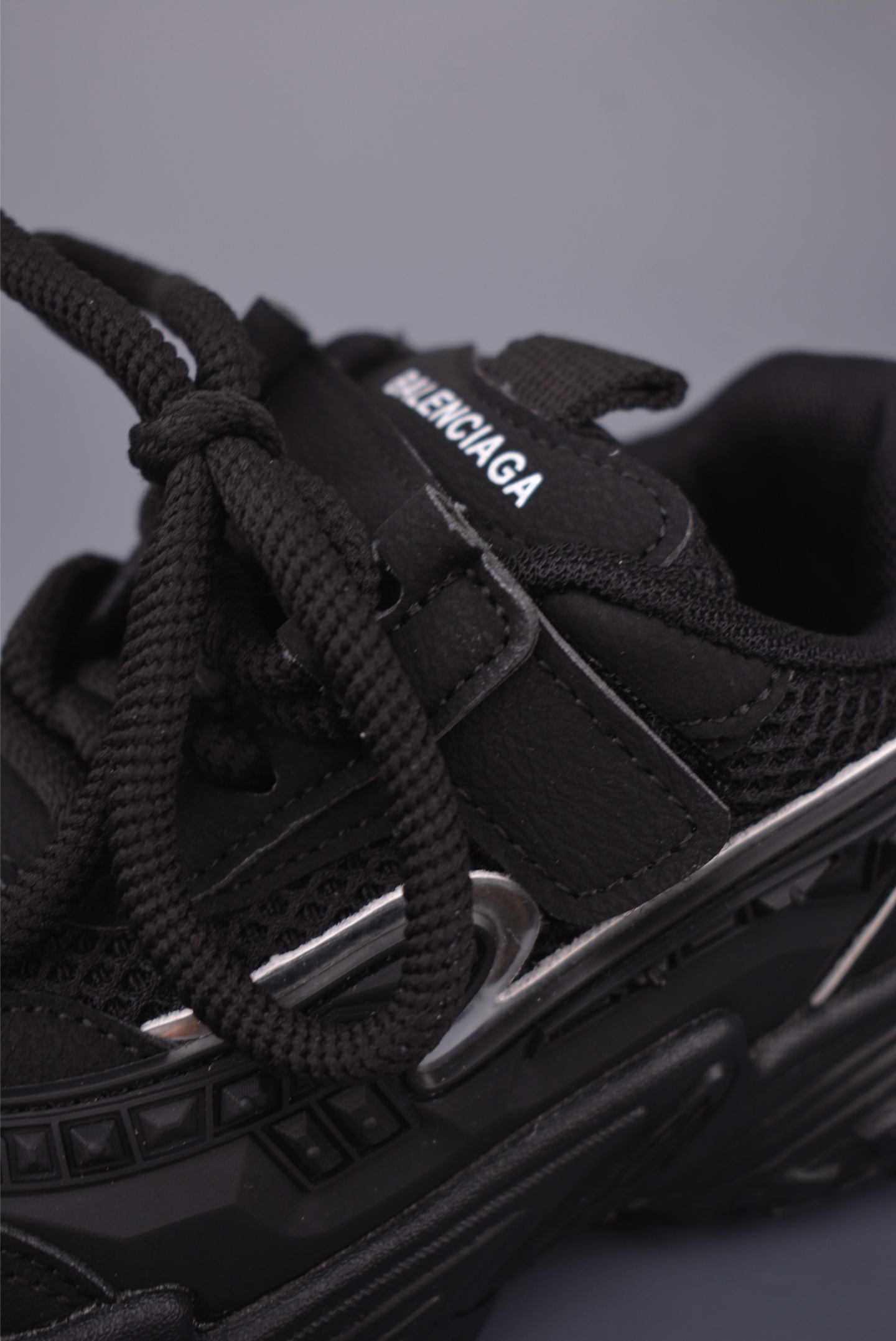 Balenciaga Kids' Black Runner Sneakers Comfortable and Durable for Everyday Wear 8 i1757378917274 2159 0 6