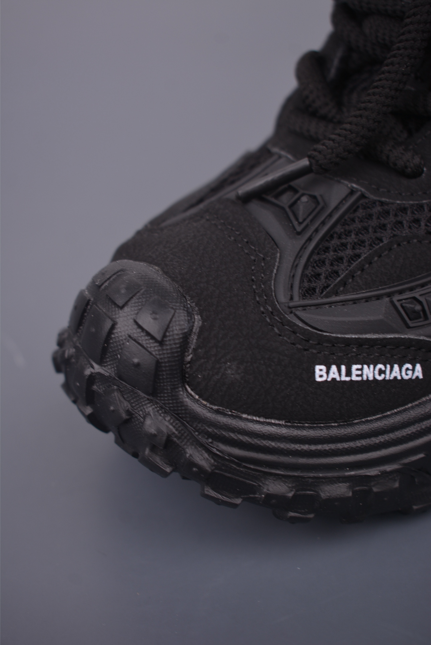 Balenciaga Kids' Black Runner Sneakers Comfortable and Durable for Everyday Wear 7 i1757378919151 7591 0 5