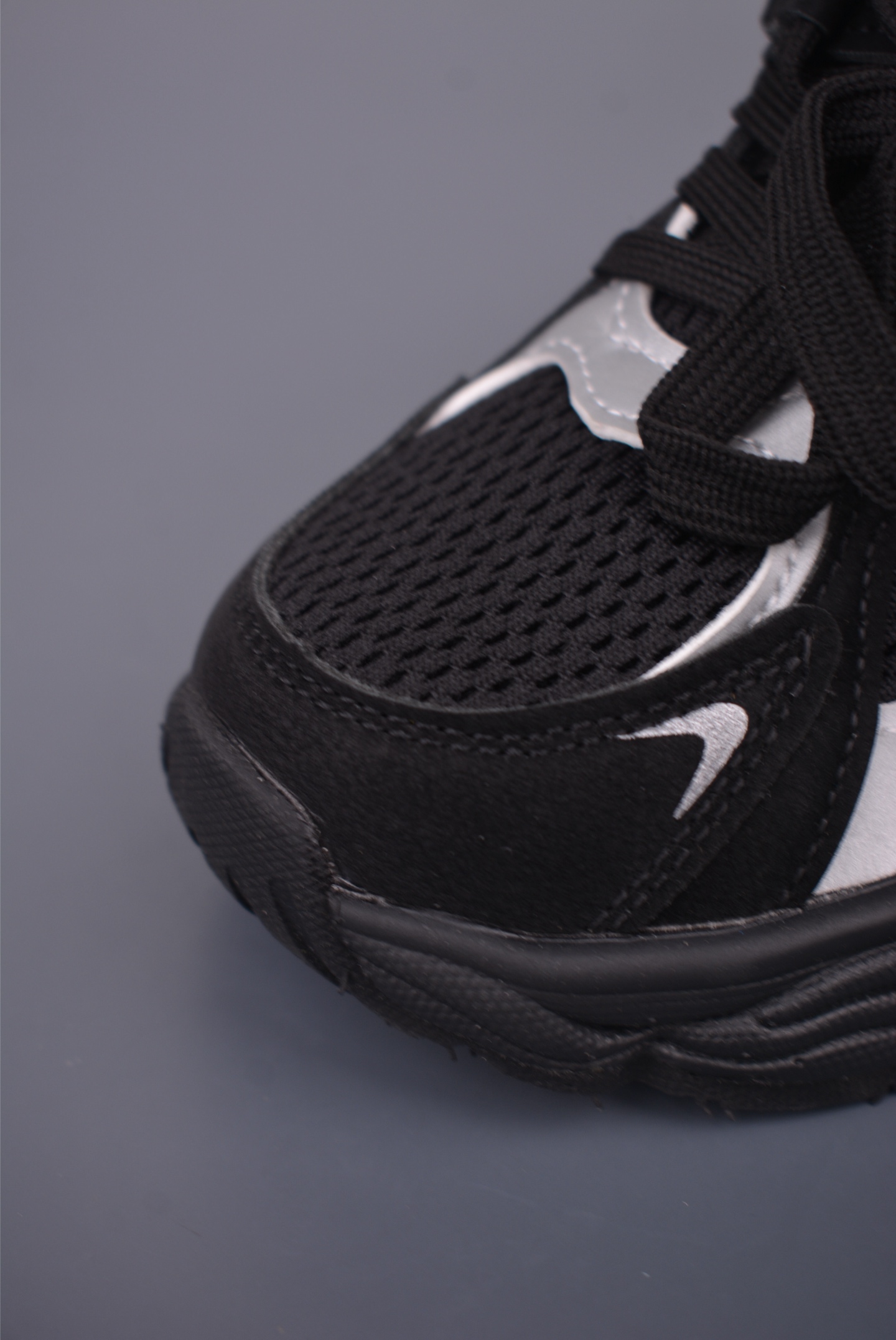 Adidas Kids' Black & White Running Sneakers - Original Mold & Perfect Edition 6 i1757378989848 7055 0 5