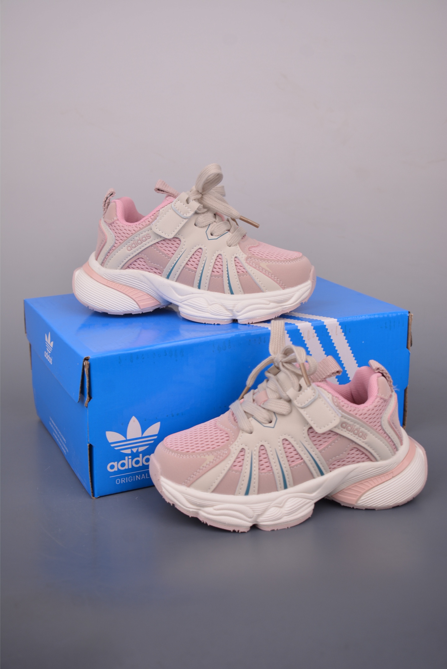 Adidas Kids' Athletic Sneakers - Lightweight, Comfortable, and Stylish for Active Play 2 i1757379009167 8255 0 1