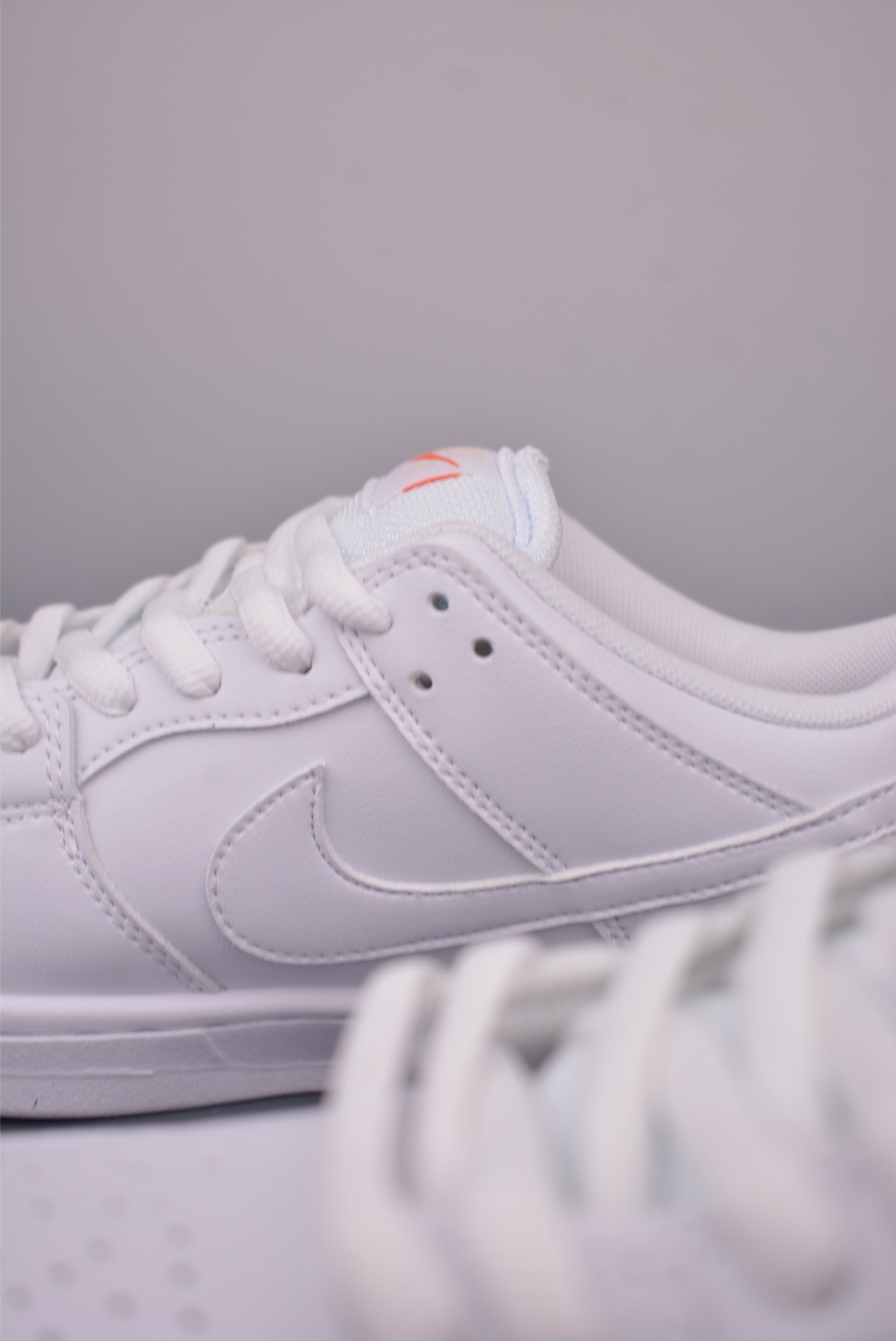 Nike SB Dunk Low White - Premium Leather, Enhanced Comfort - FJ1674-100 9 i1757379172005 3056 0 7