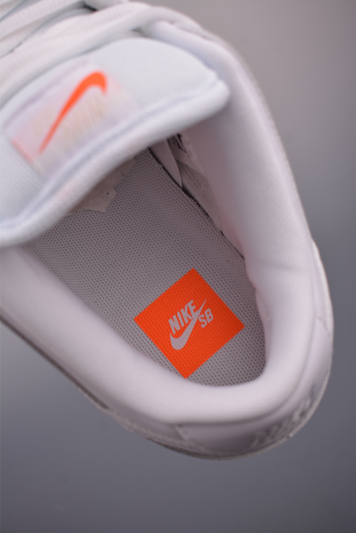 Nike SB Dunk Low White - Premium Leather, Enhanced Comfort - FJ1674-100 10 i1757379173719 8576 0 8
