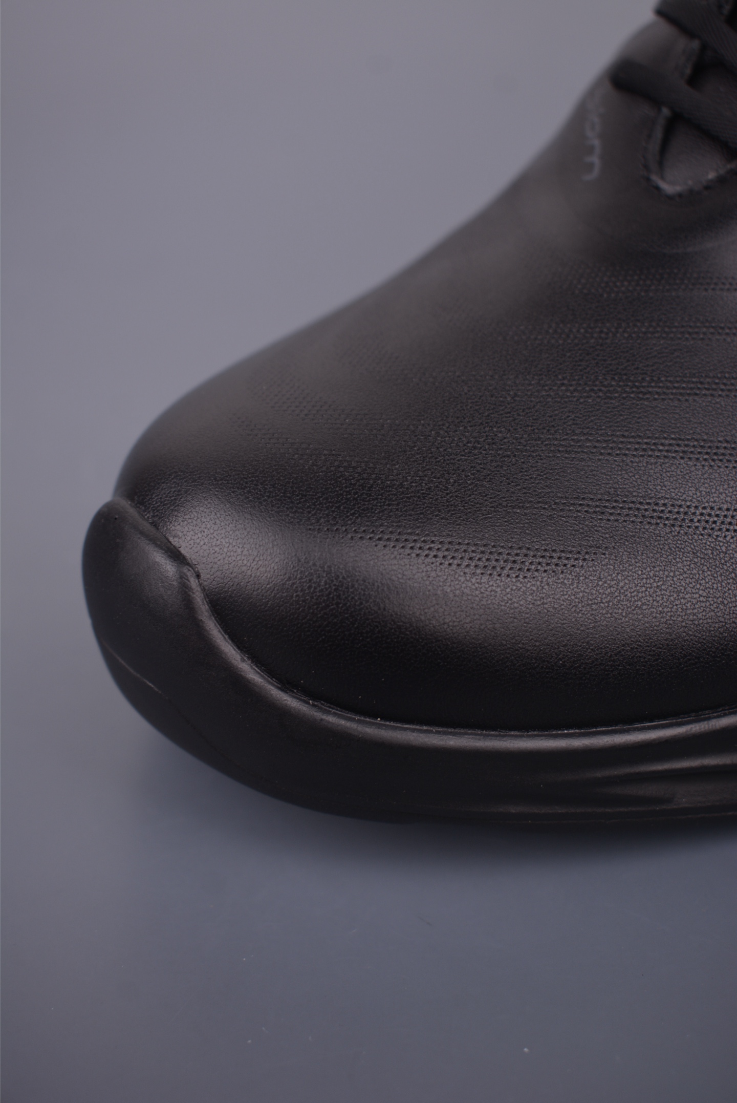 300 ECCO爱步老爹鞋男士夏季新款 全头层百搭潮流户外运动鞋 825534