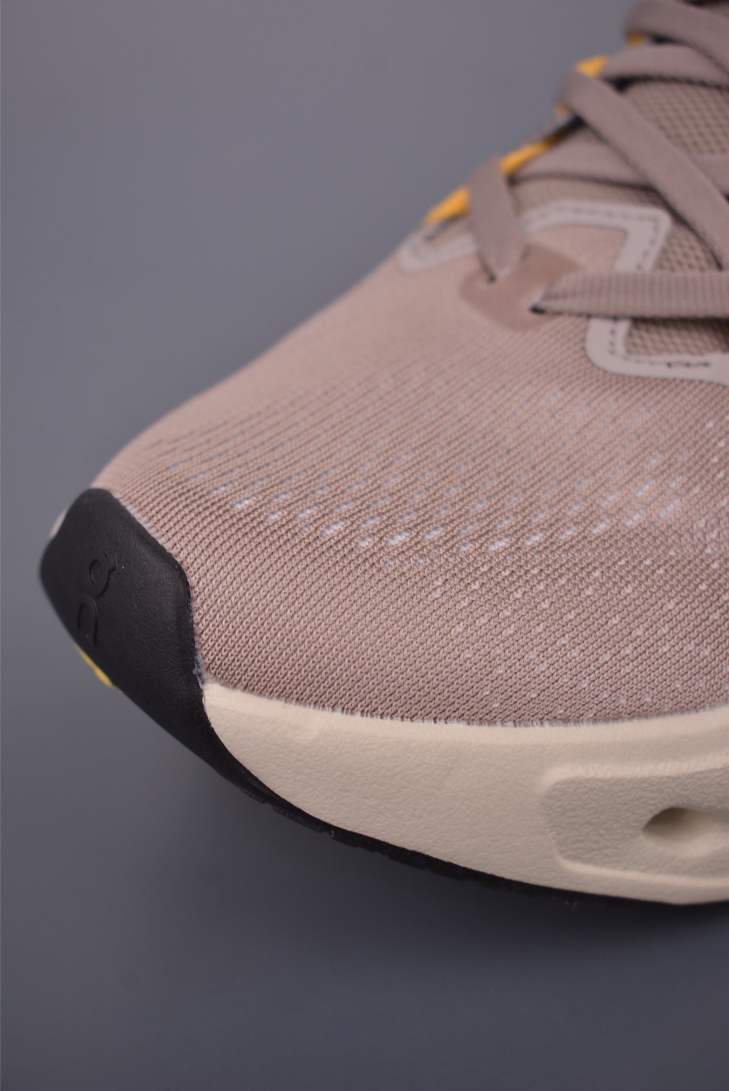 On昂跑 Cloudsurfer 户外街头机能风跑步鞋 Cloud Hi Edge户外机能融合街头潮流 3MF30434052