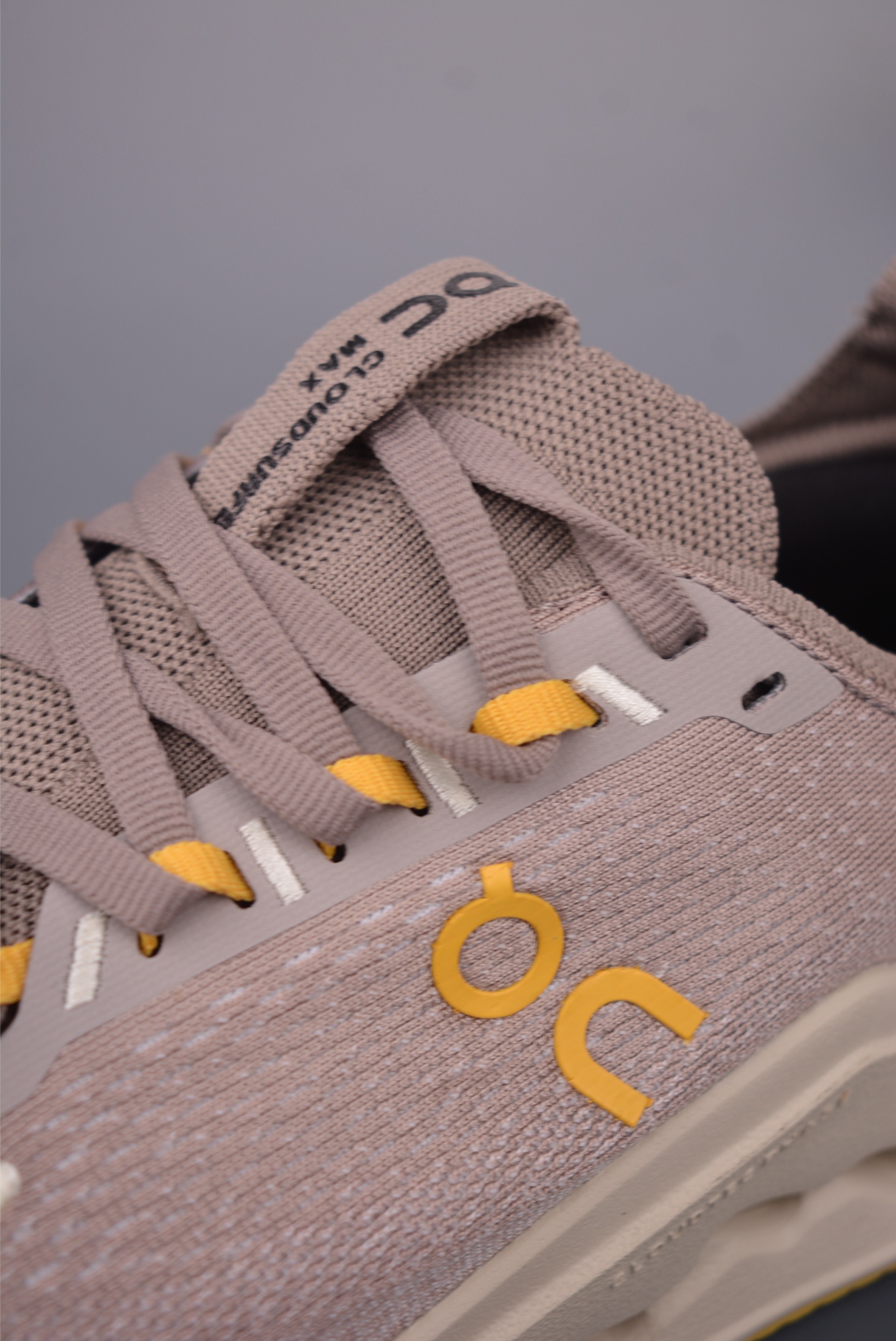 On昂跑 Cloudsurfer 户外街头机能风跑步鞋 Cloud Hi Edge户外机能融合街头潮流 3MF30434052