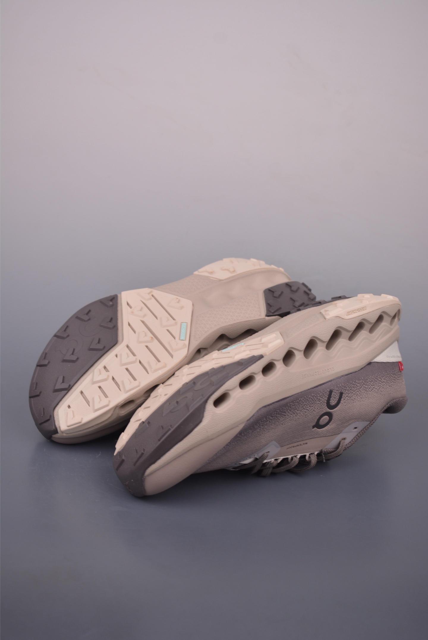 On Cloudsurfer Trail 2 WP Running Shoes - Outdoor Street Style 3 i1757461468356 4771 0 2