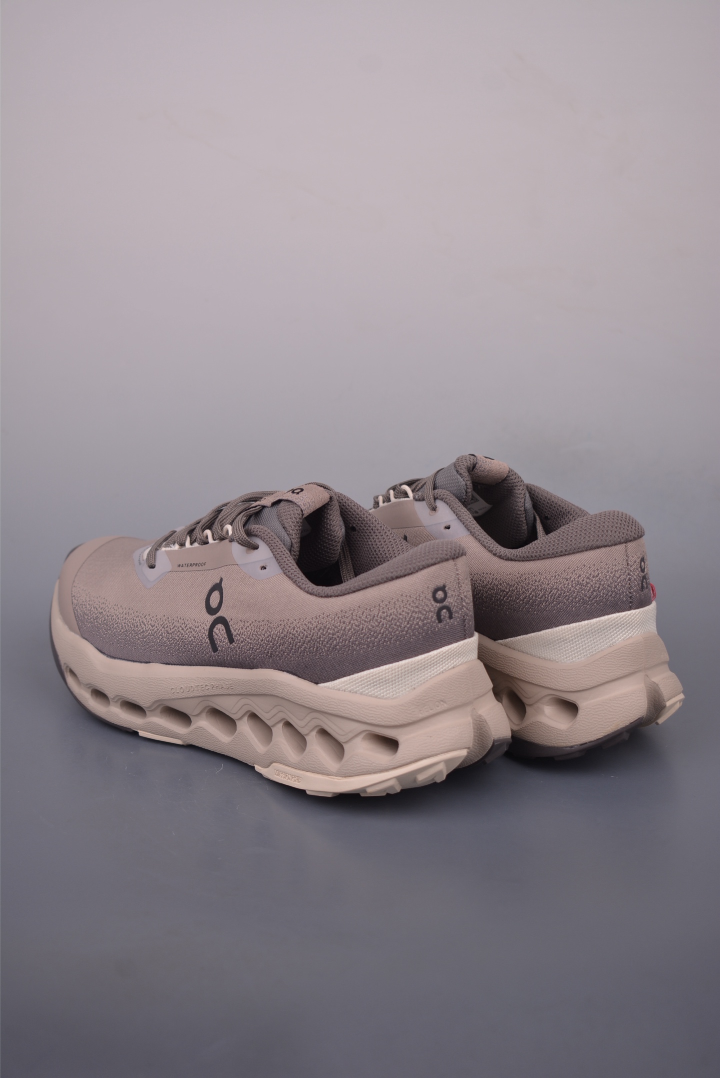 On Cloudsurfer Trail 2 WP Running Shoes - Outdoor Street Style 2 i1757461470111 9620 0 1