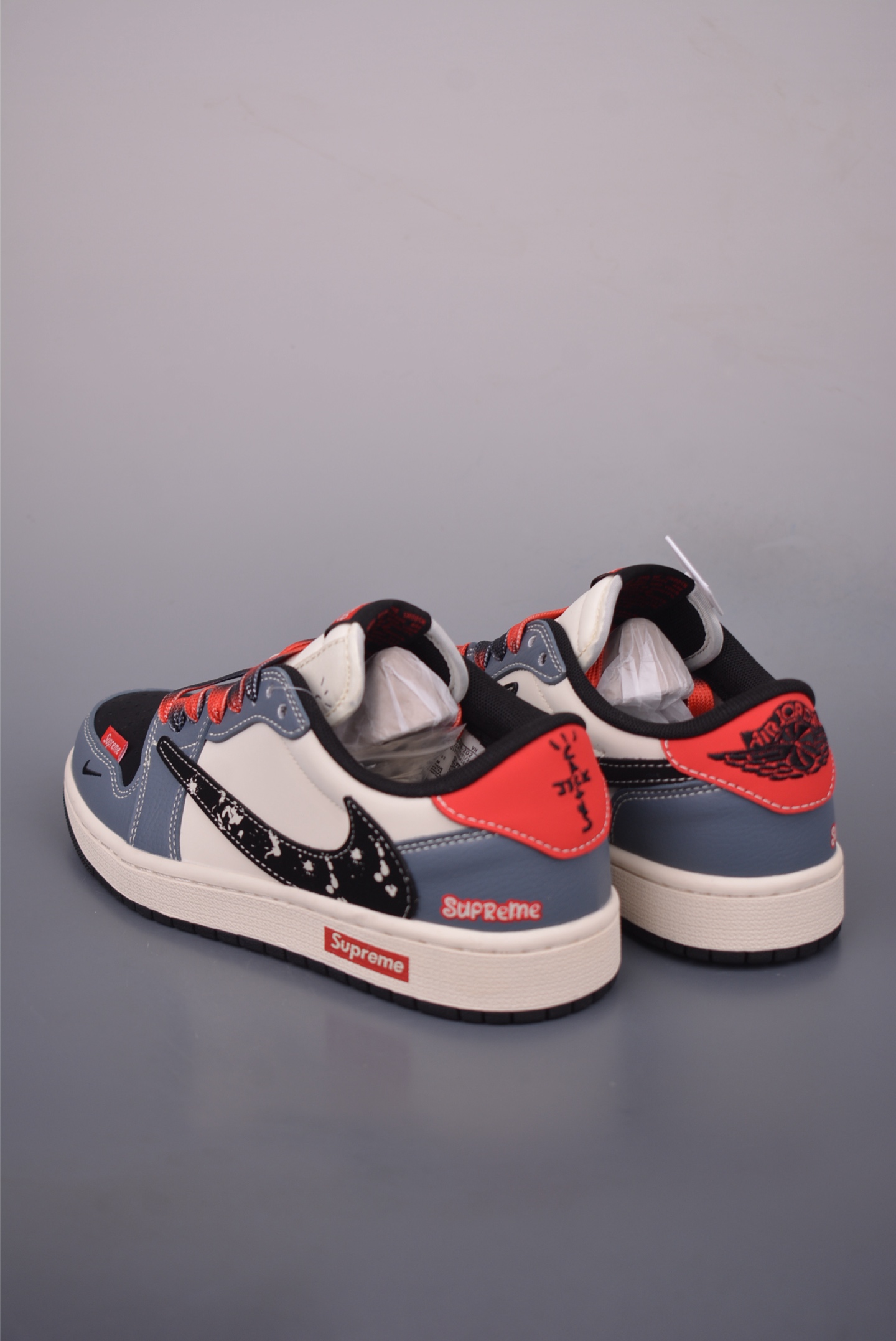 Fragment Travis Scott Supreme Air Jordan 1 Low - Limited Edition Sneakers 3 i1757461858078 5535 0 1