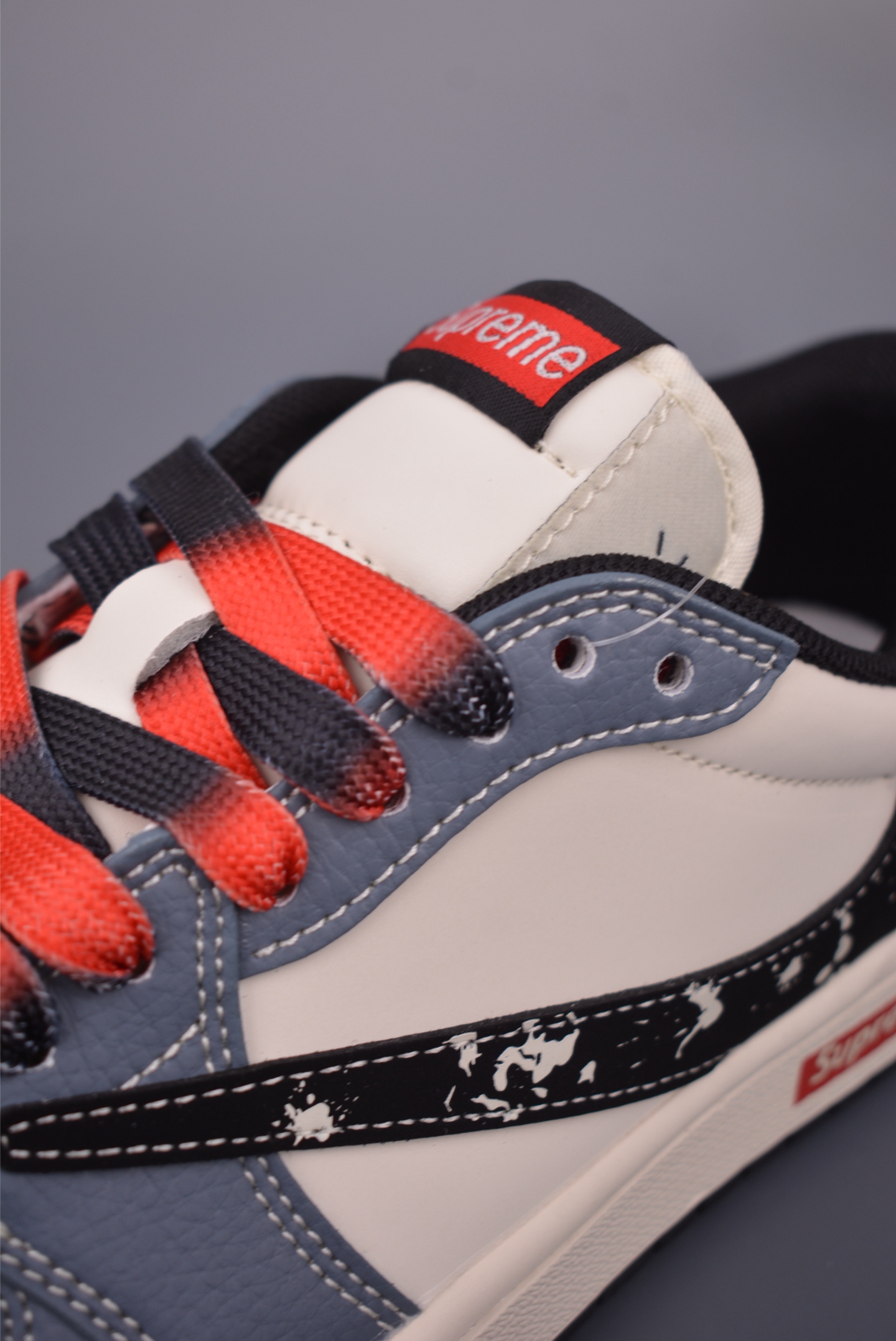 Fragment Travis Scott Supreme Air Jordan 1 Low - Limited Edition Sneakers 8 i1757461885004 6740 0 6