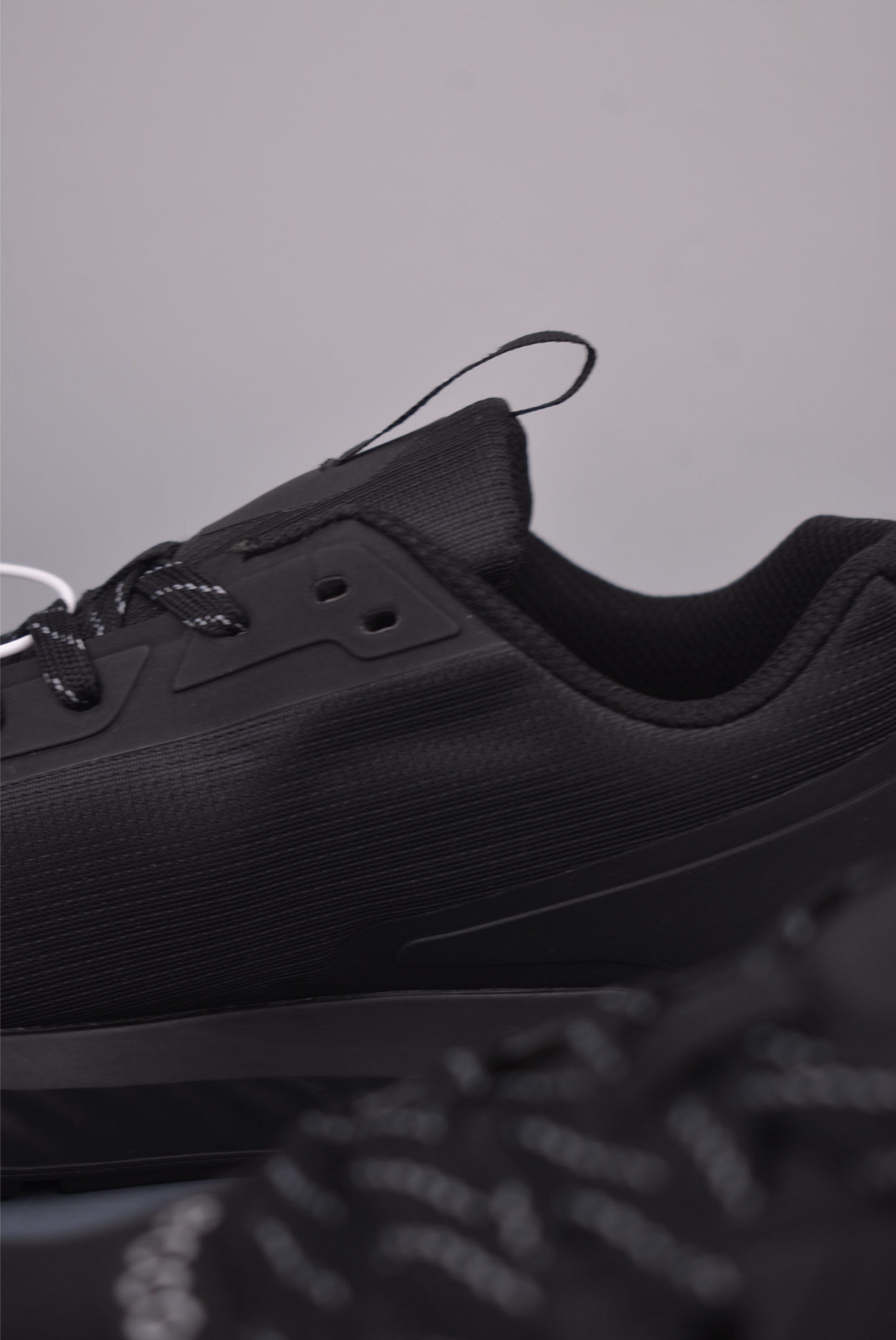 ECCO Men's Leather and Mesh Retro Running Shoes - Comfortable and Stylish 8 i1757462170282 5437 0 7