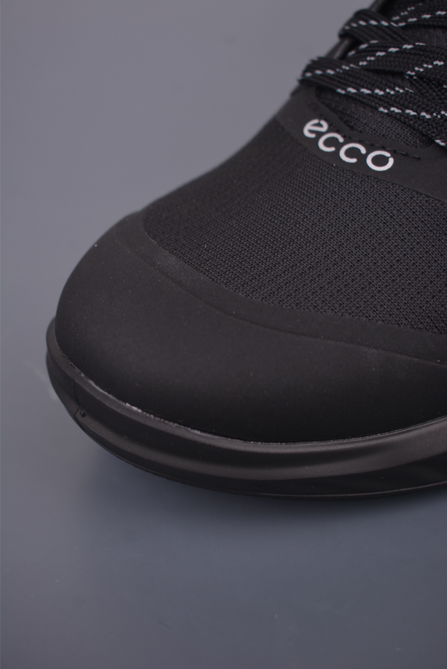 ECCO Men's Leather and Mesh Retro Running Shoes - Comfortable and Stylish 6 i1757462172092 5185 0 5